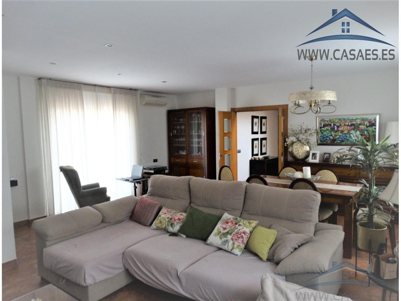 For sale of house in Almería