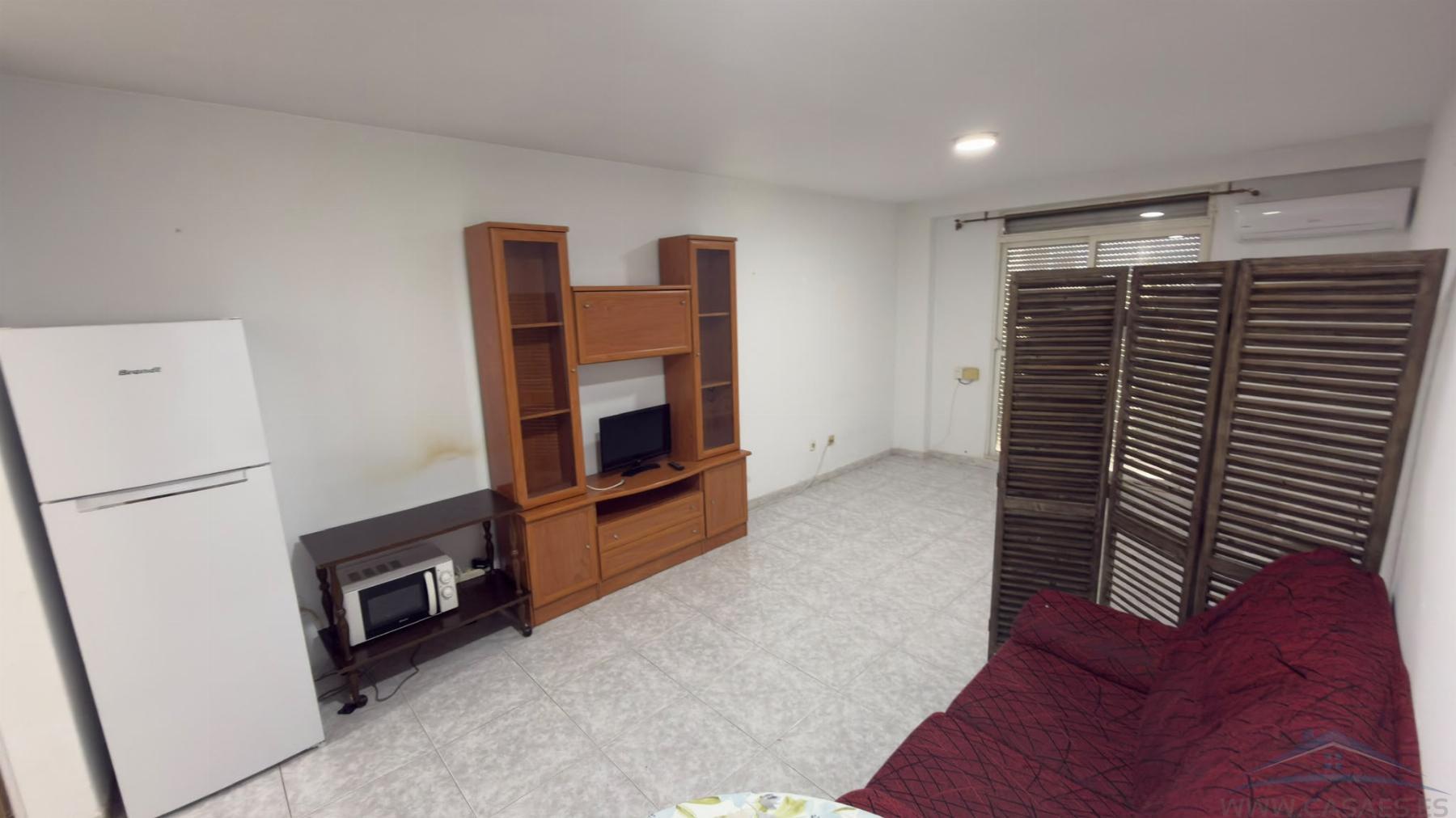 Venta de estudio en Almería