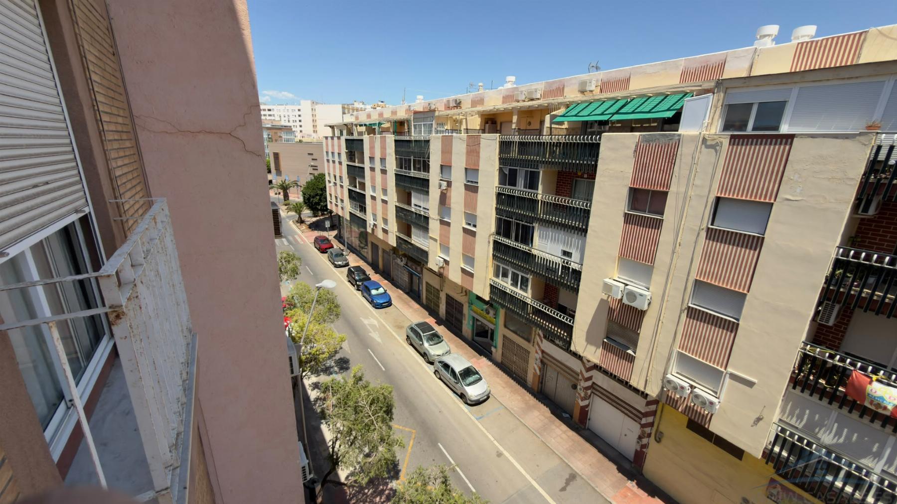 Venta de estudio en Almería