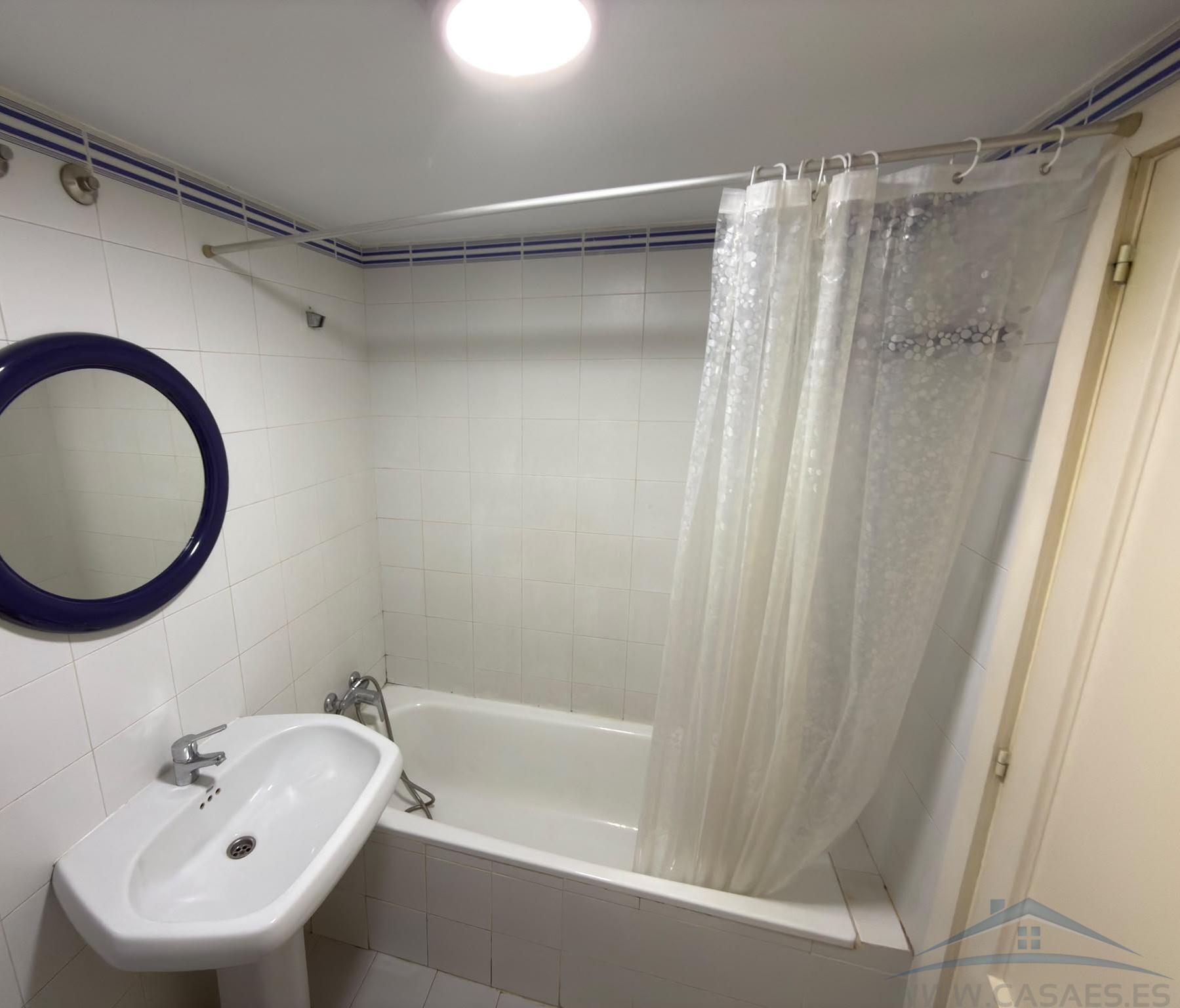 Venta de estudio en Almería