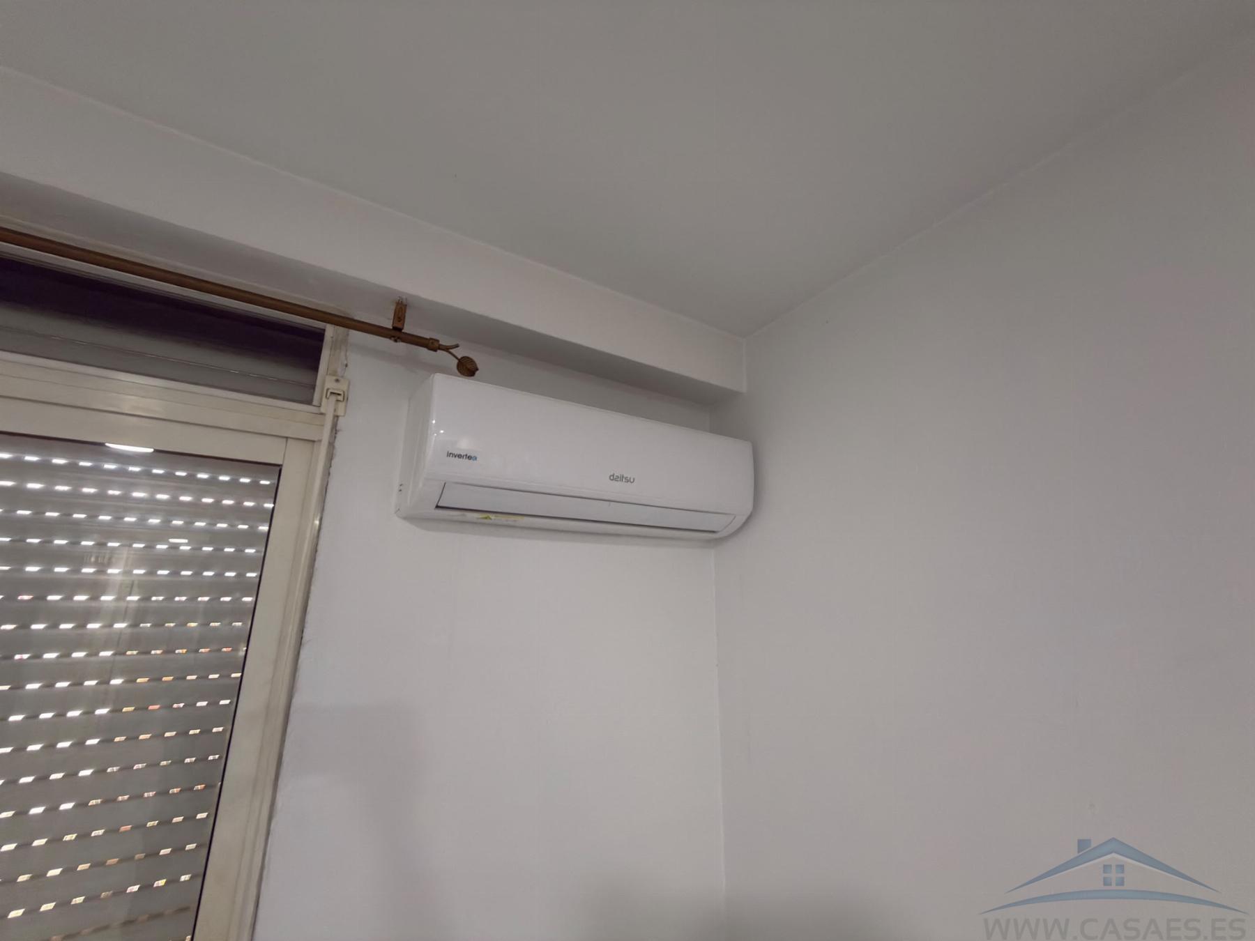 Venta de estudio en Almería