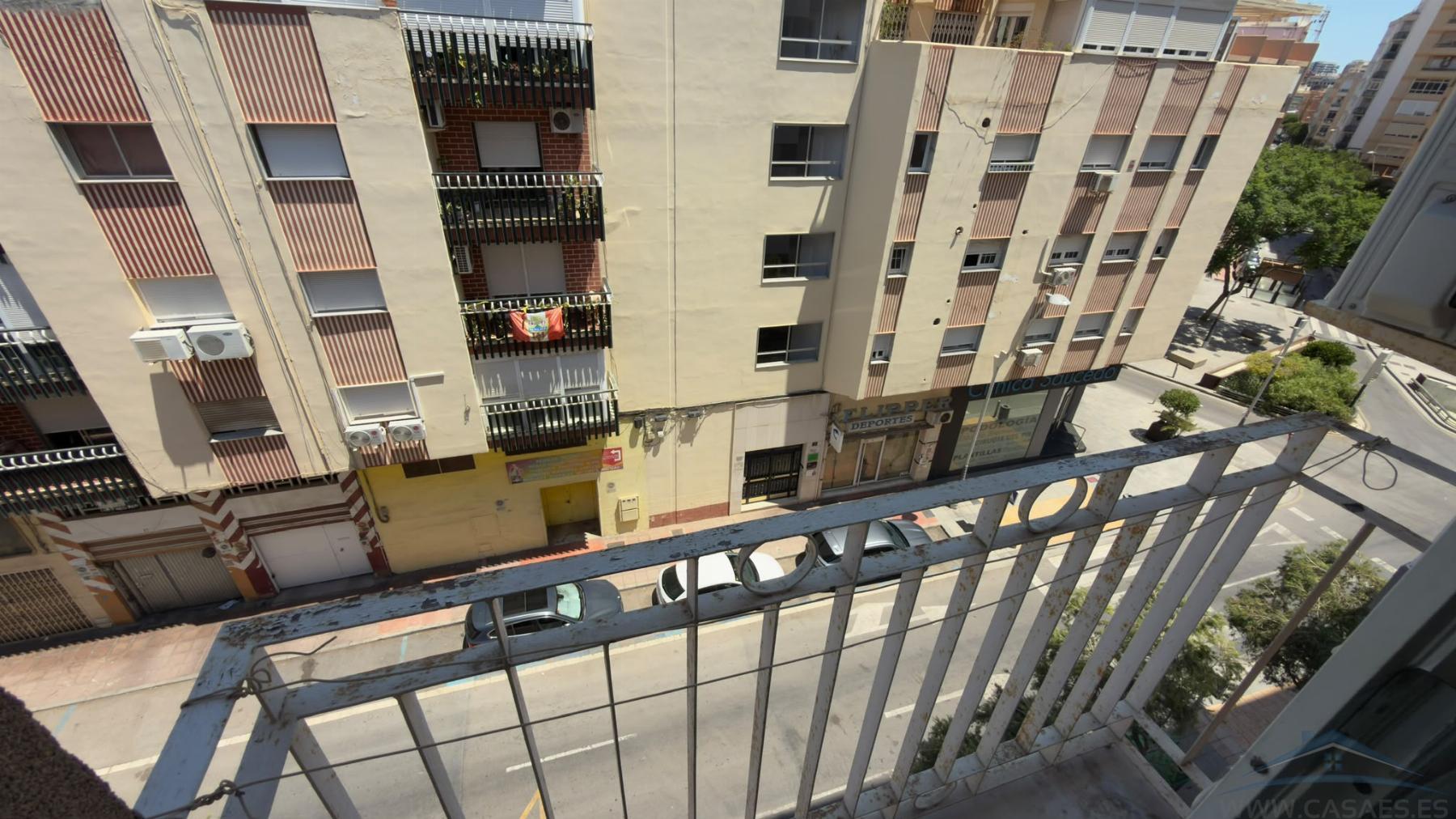 Venta de estudio en Almería