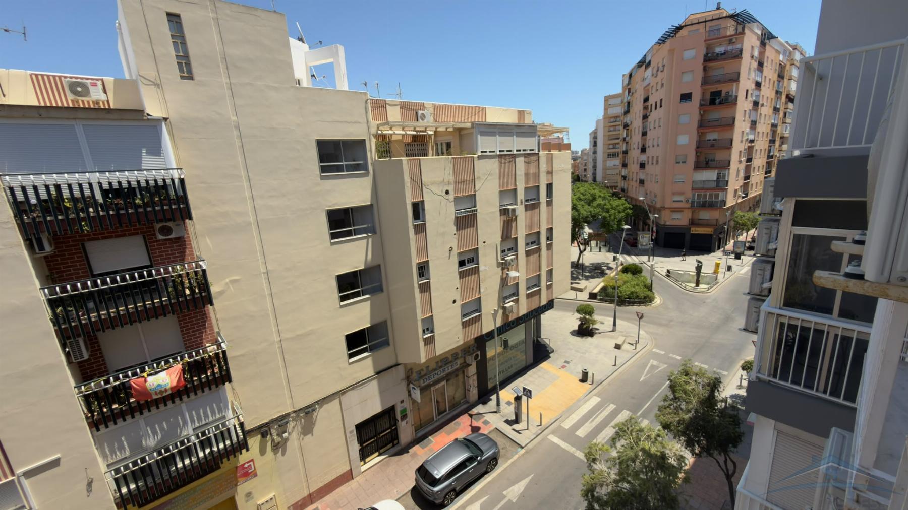 Venta de estudio en Almería
