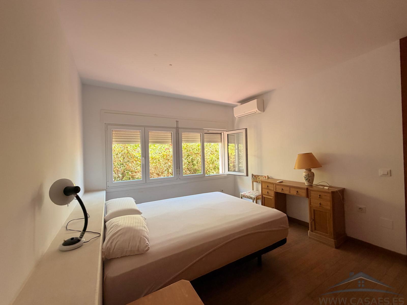 Venta de chalet en Roquetas de Mar