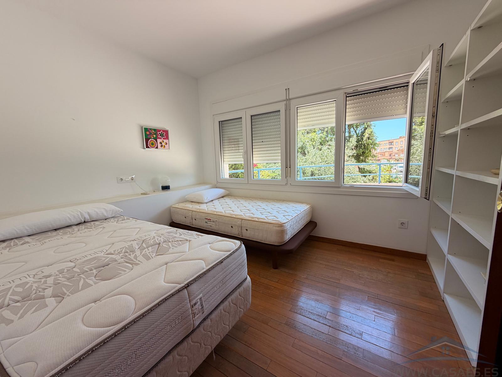 Venta de chalet en Roquetas de Mar