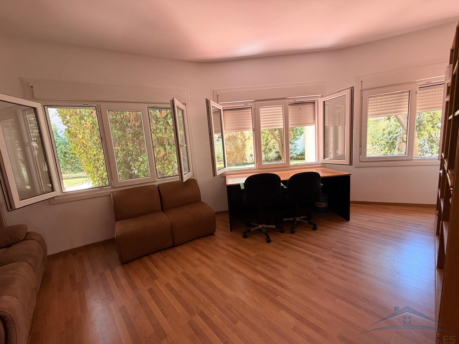 Venta de chalet en Roquetas de Mar