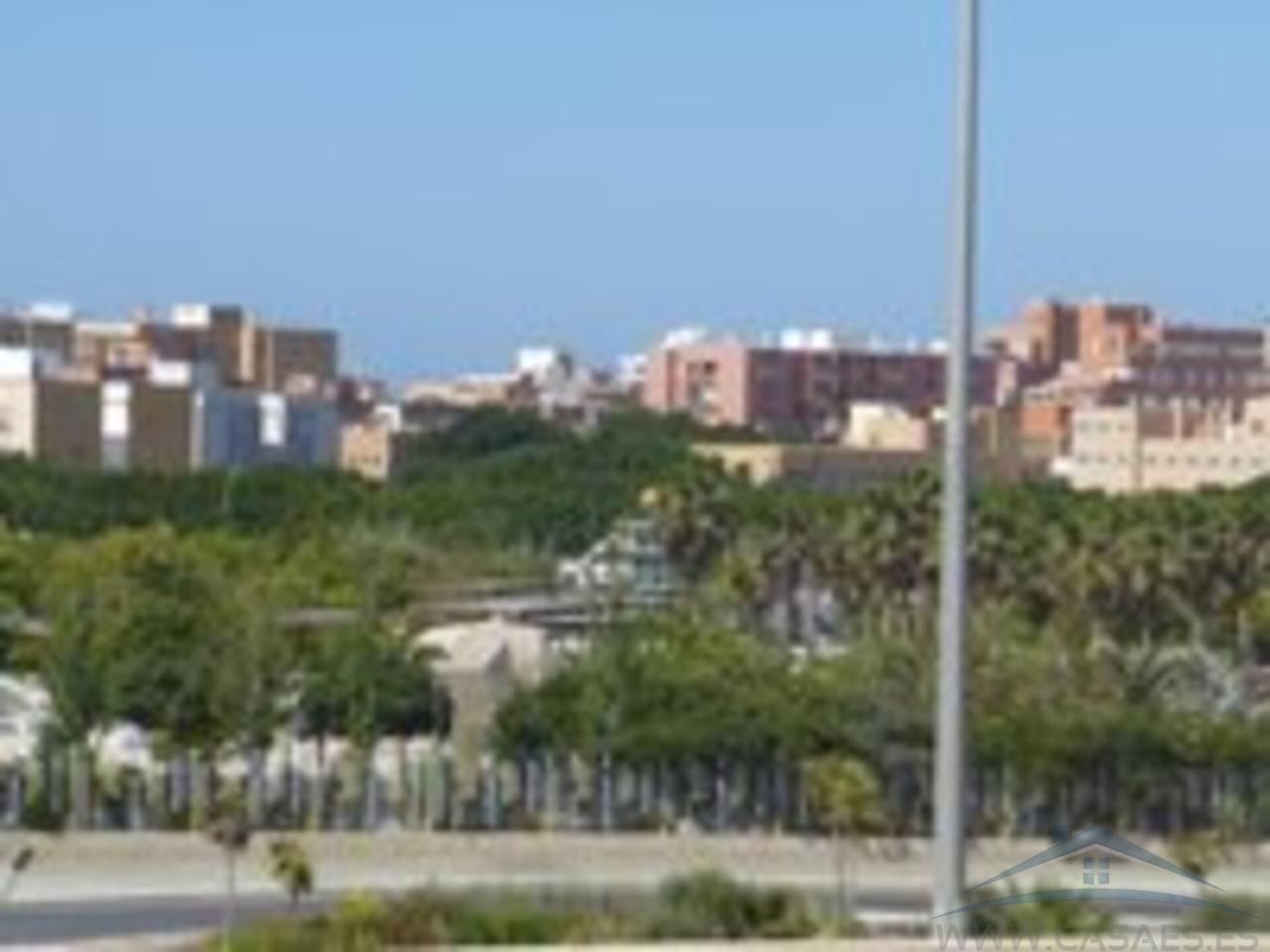 Venta de piso en Almería
