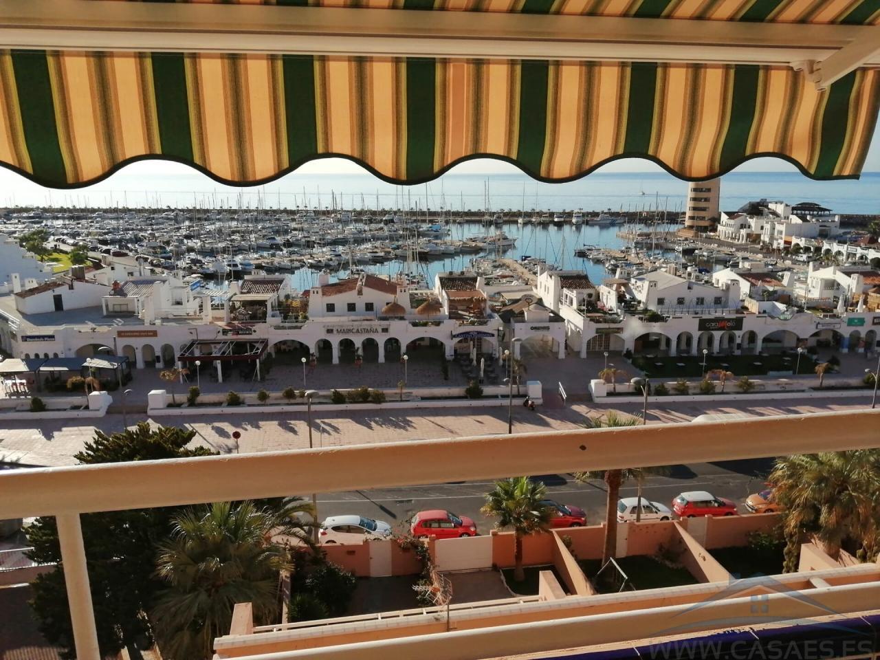 For rent of flat in Roquetas de Mar