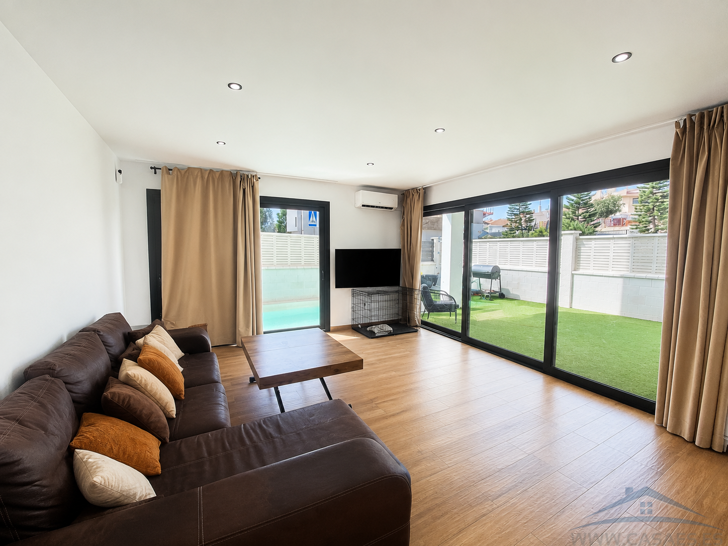 Venta de chalet en Huércal de Almería