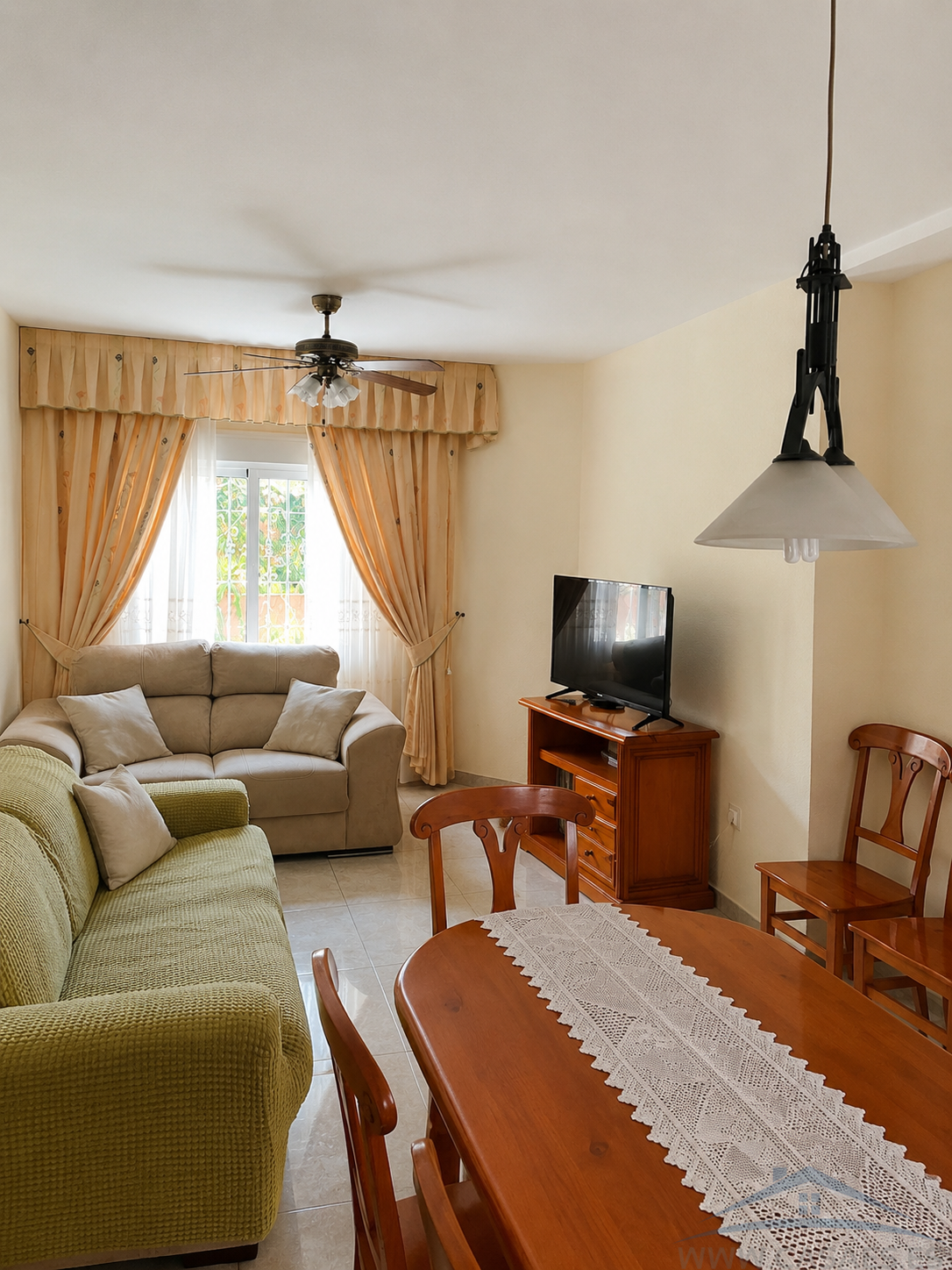 Venta de chalet en Roquetas de Mar