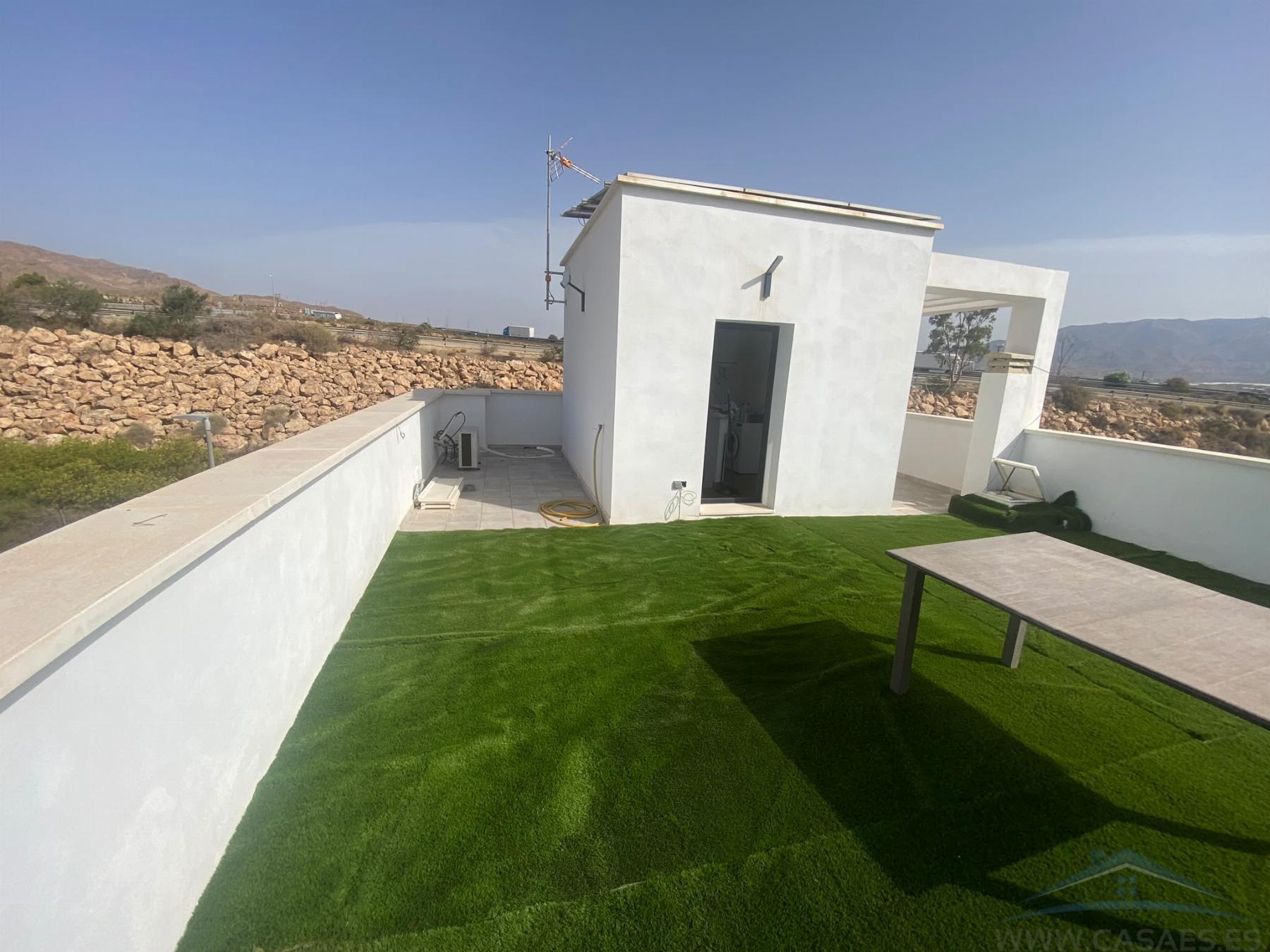 Venta de chalet en Huércal de Almería
