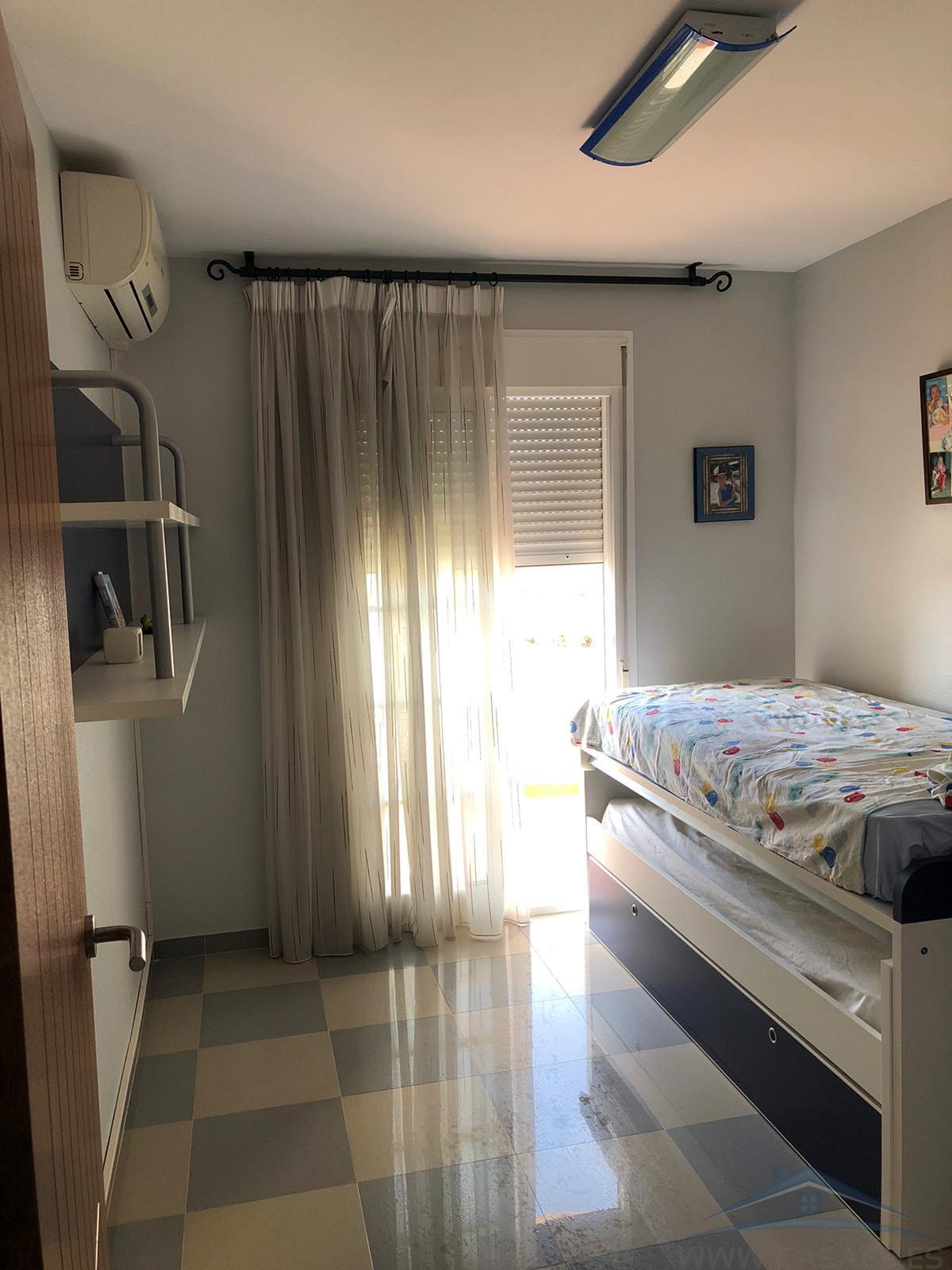 Alquiler de piso en Roquetas de Mar