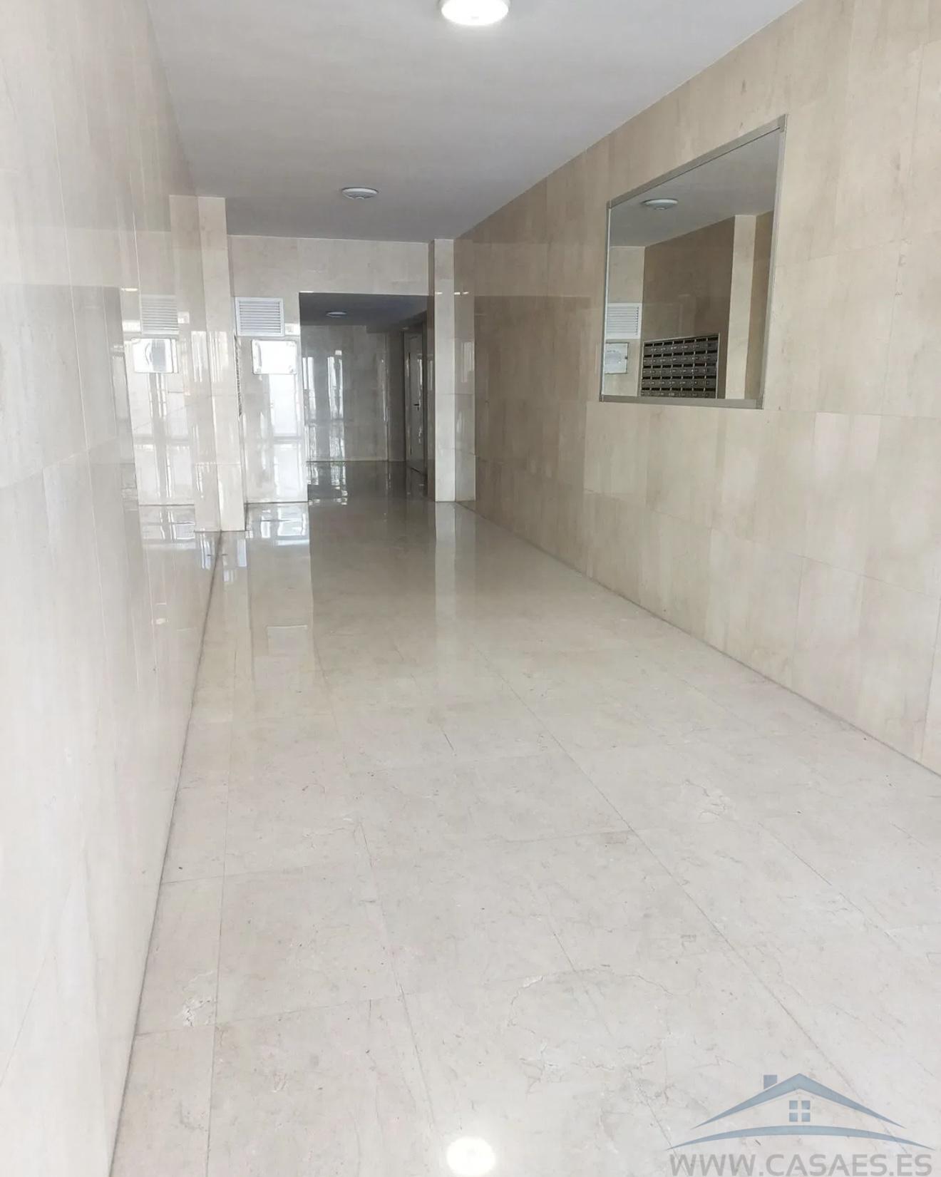 Venta de piso en Almería
