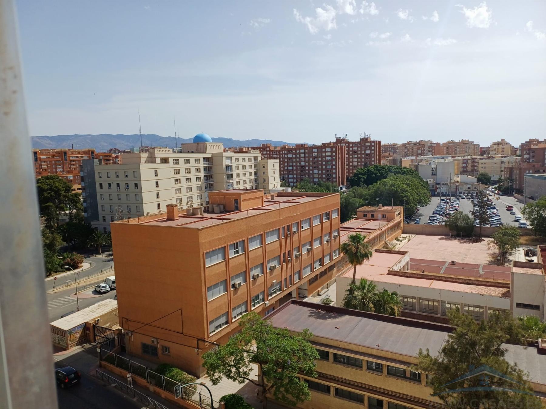 Venta de piso en Almería