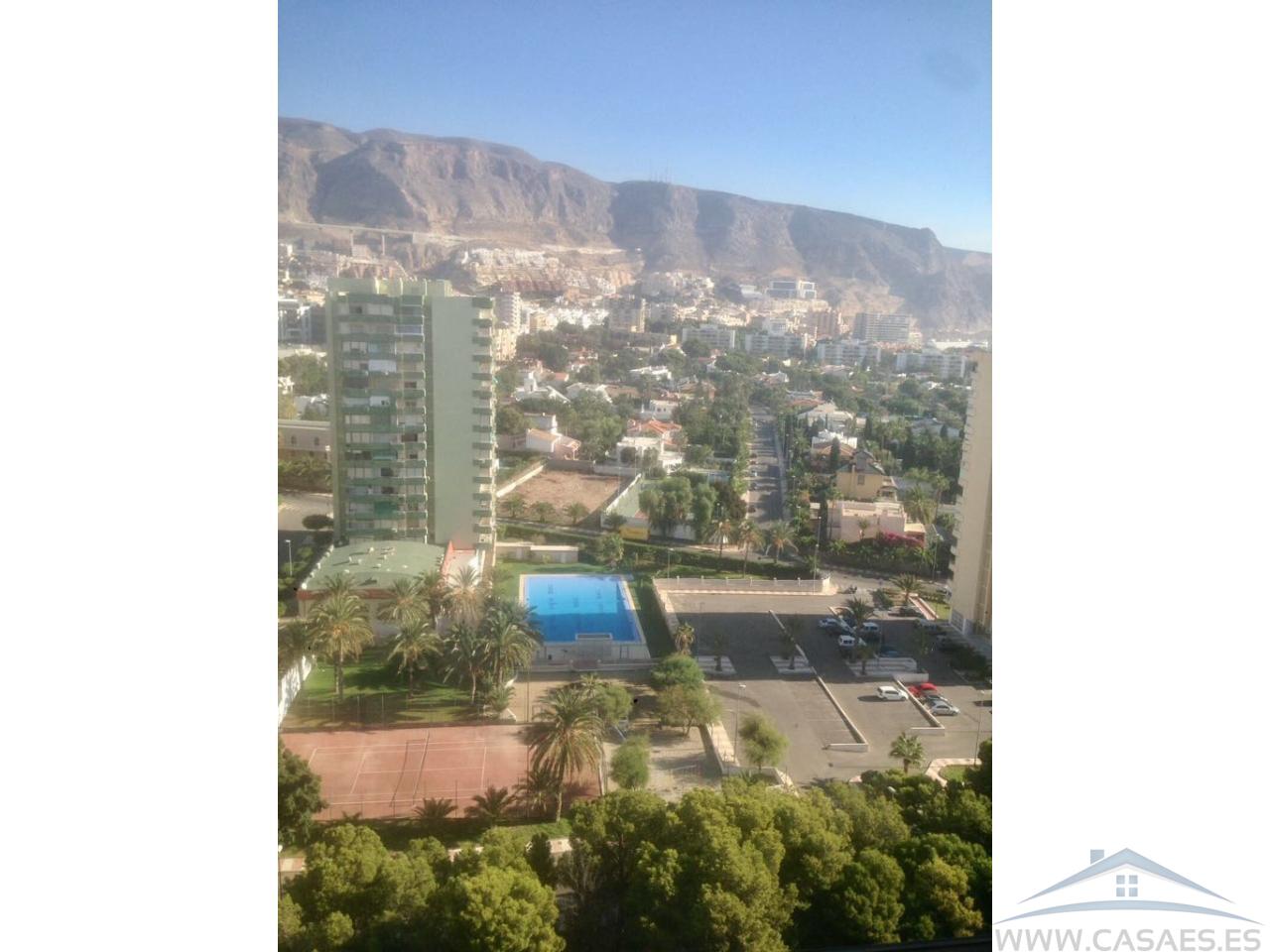 Alquiler de piso en Roquetas de Mar