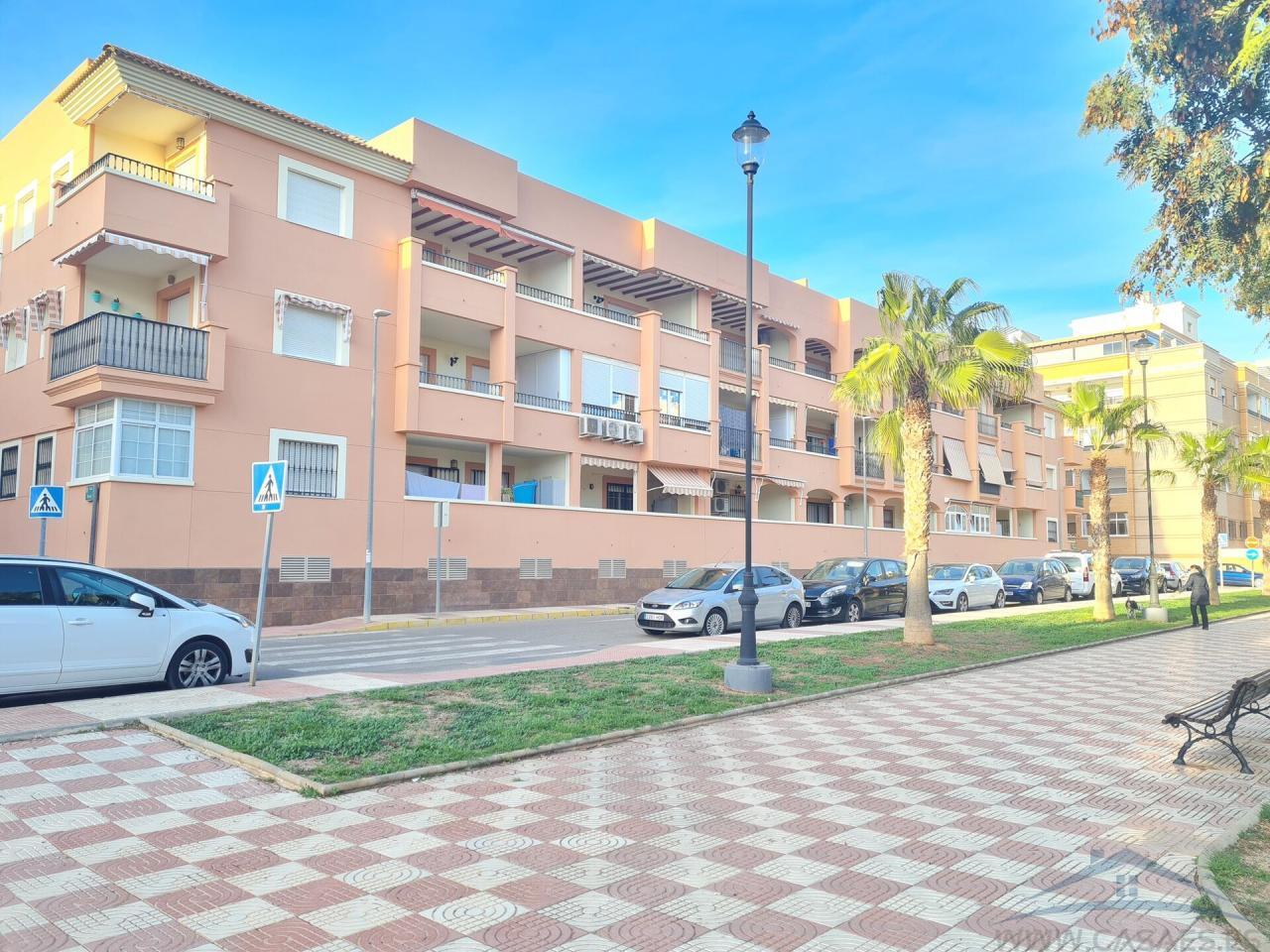 Alquiler de piso en Roquetas de Mar