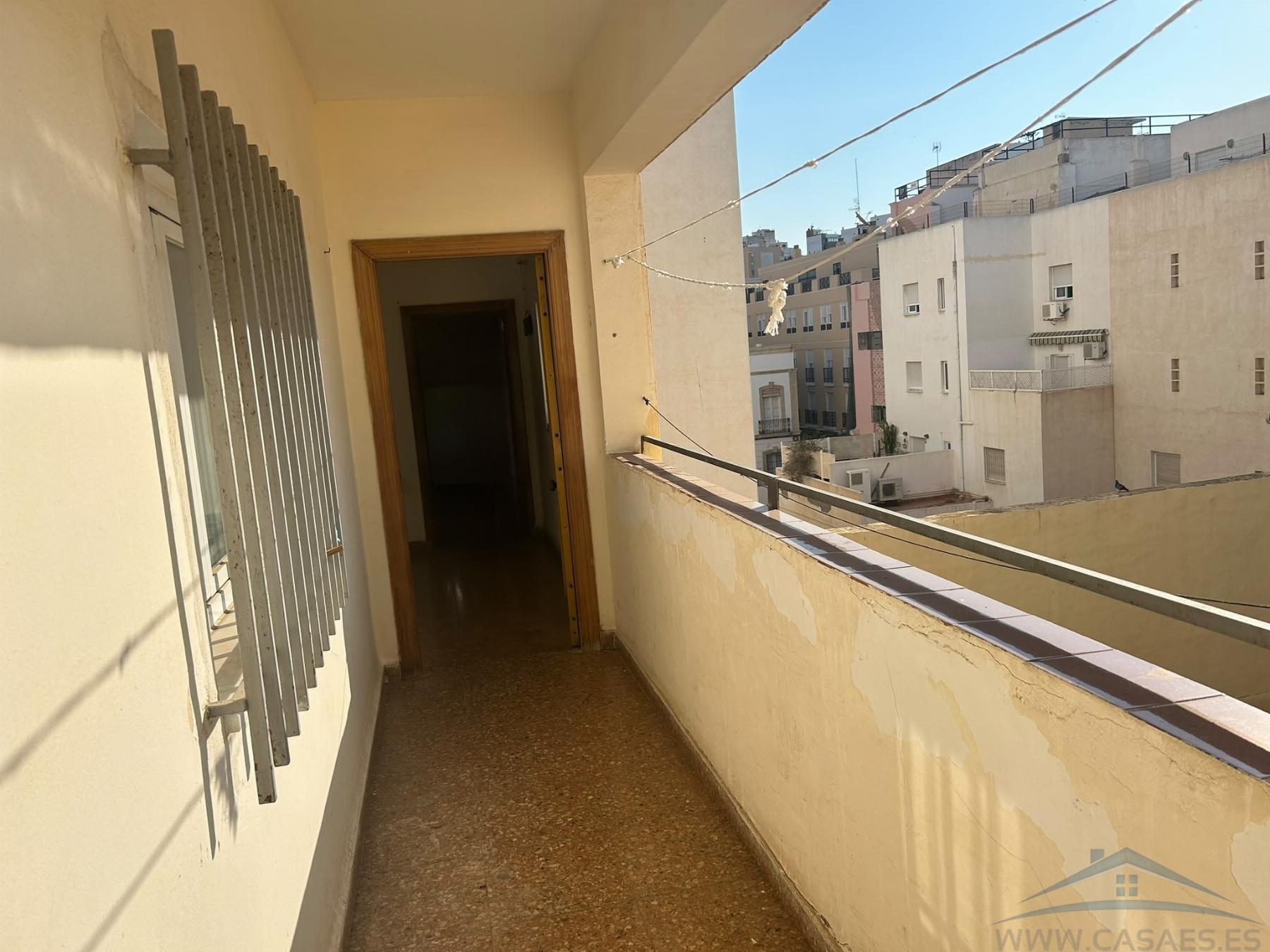 Venta de piso en Almería