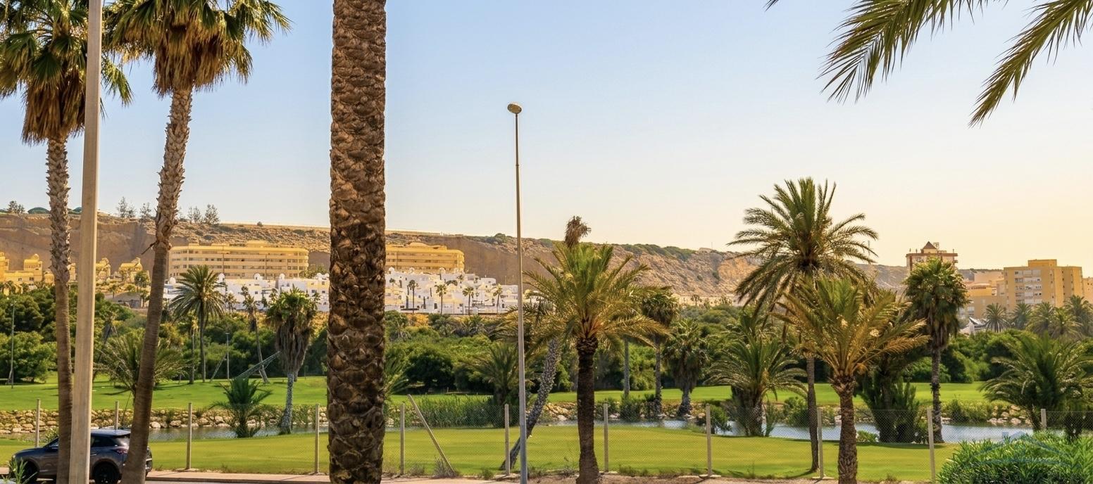 Venta de dúplex en Almerimar