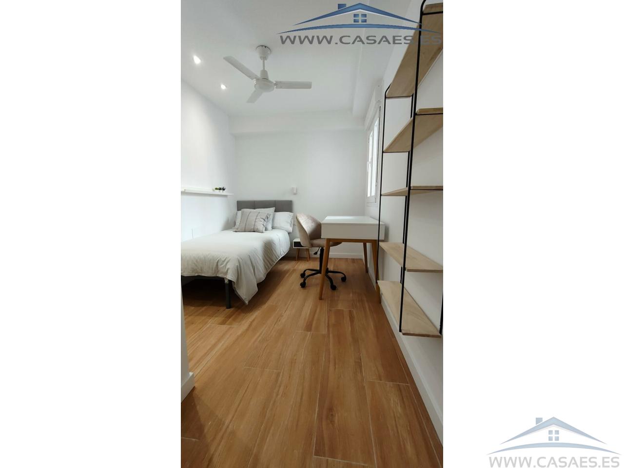 Alquiler de piso en Roquetas de Mar