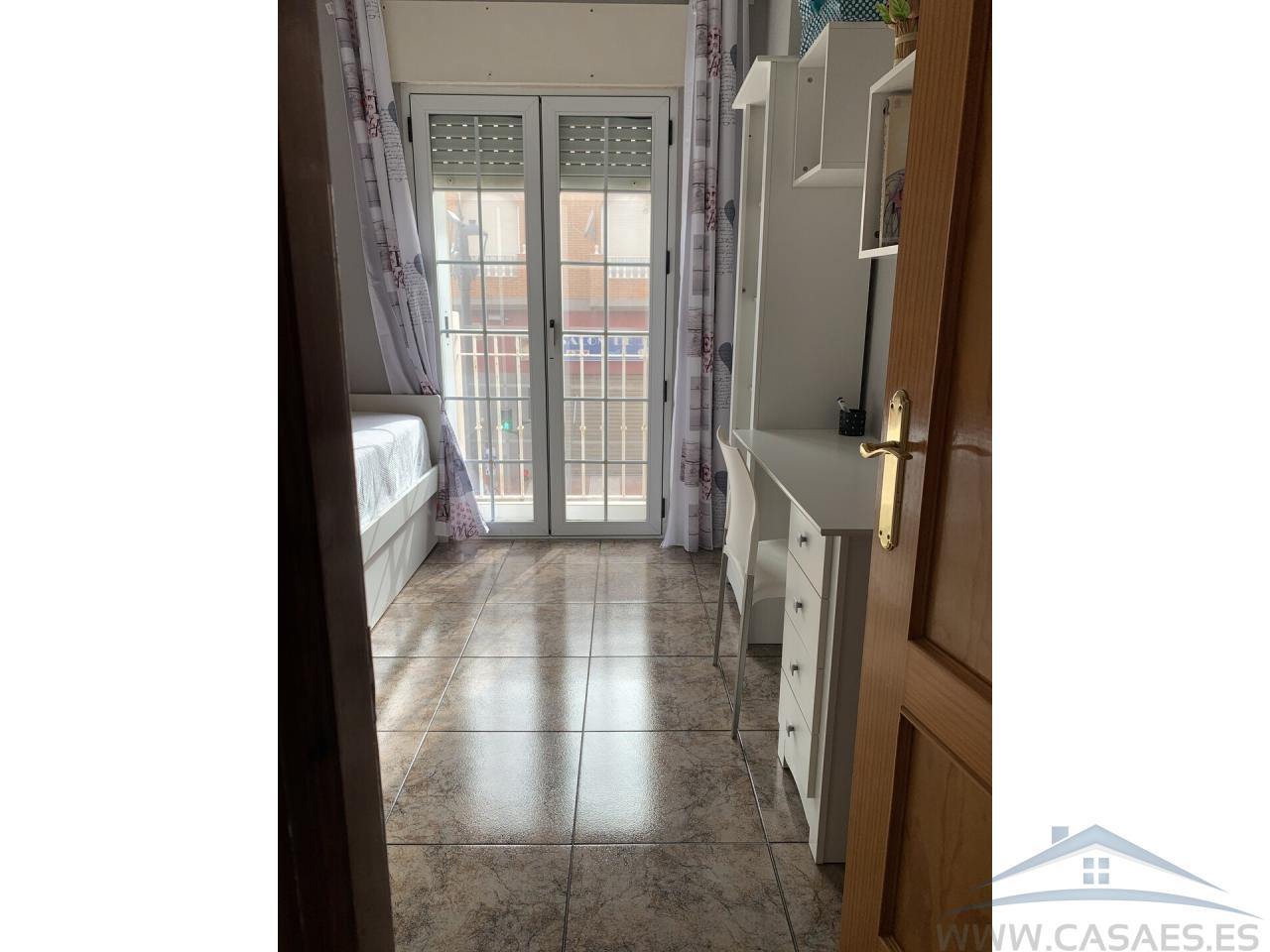 Zu verkaufen von wohnung in
 Roquetas de Mar