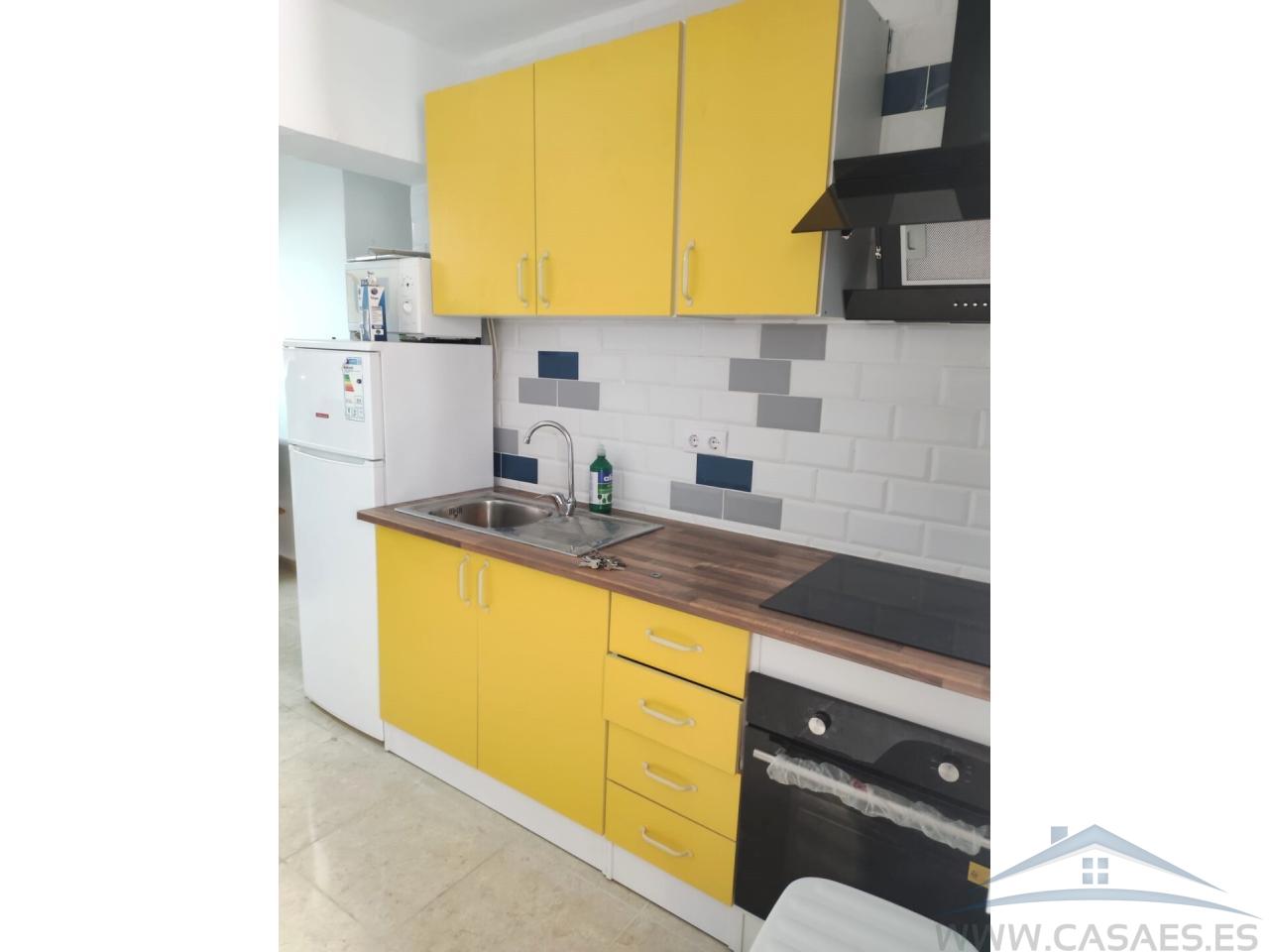 For rent of flat in Almería
