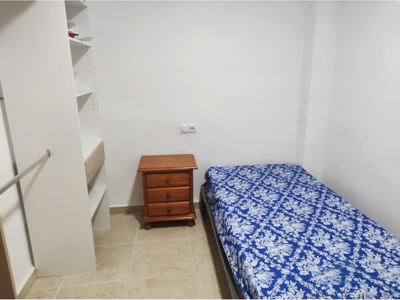 For rent of flat in Almería
