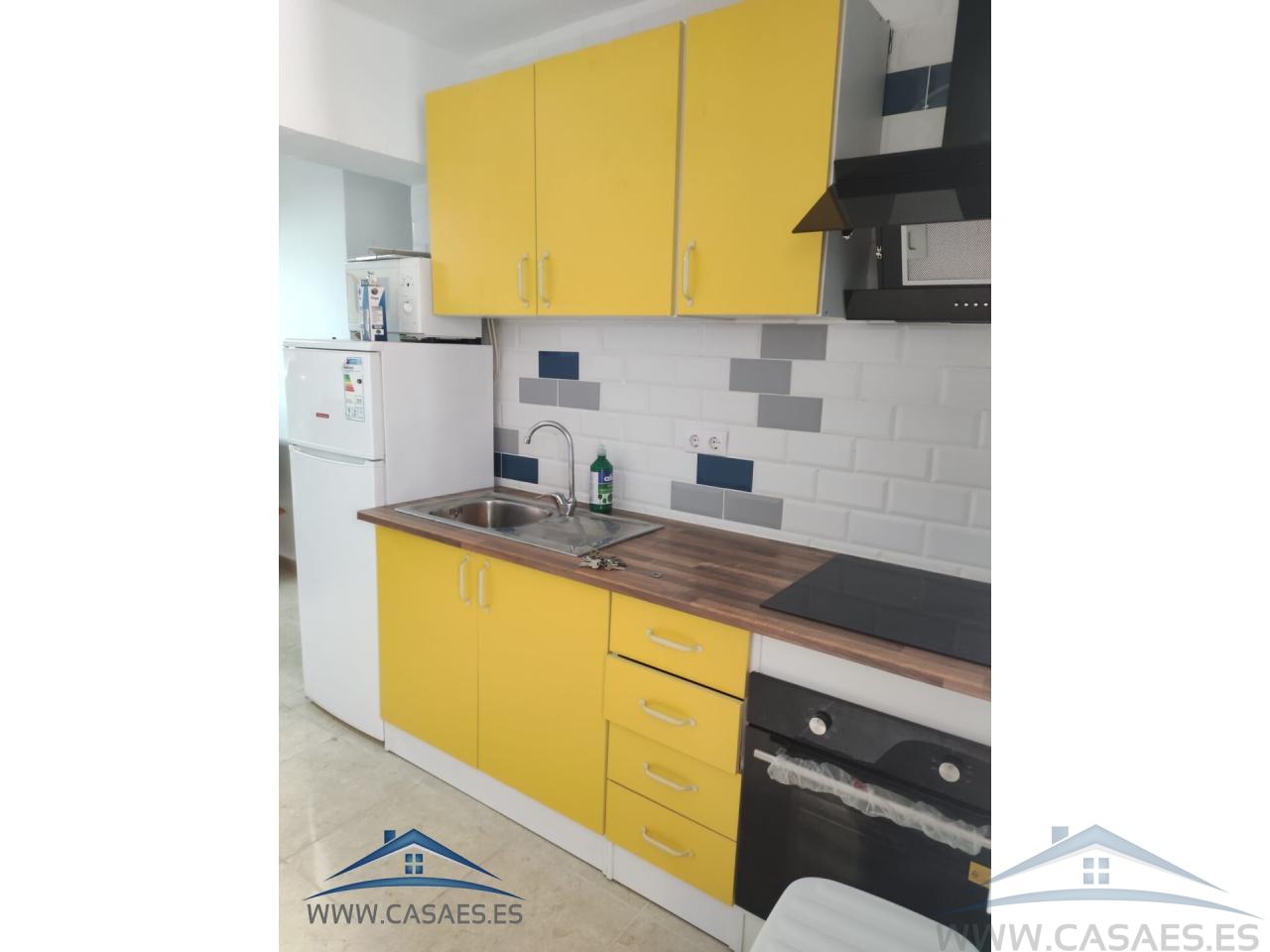 For rent of flat in Almería