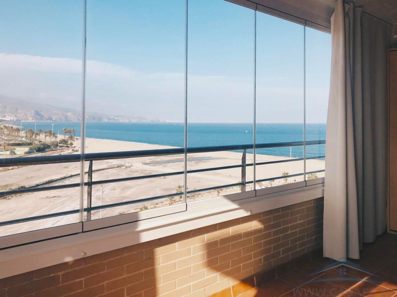 For rent of flat in Roquetas de Mar