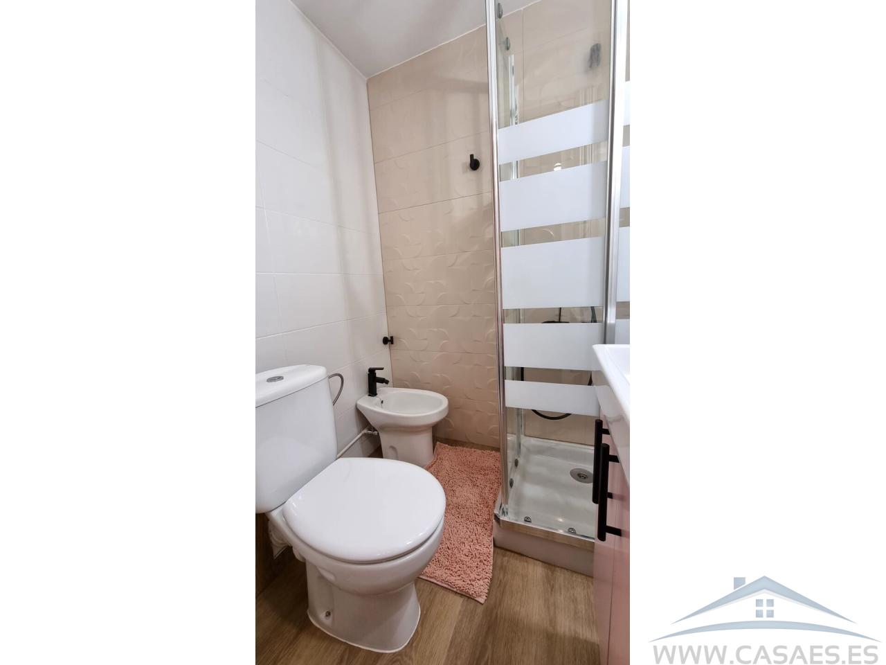 Alquiler de apartamento en Roquetas de Mar