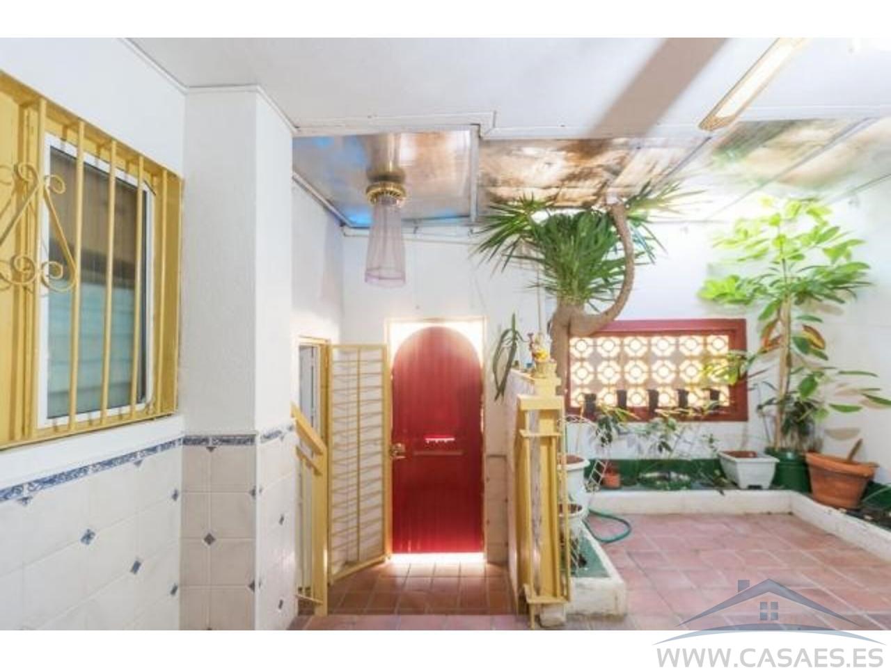 Venta de casa en Roquetas de Mar