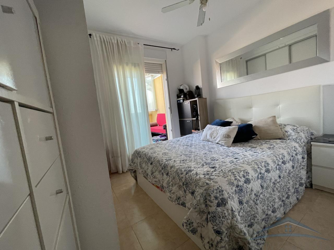 For rent of flat in Roquetas de Mar