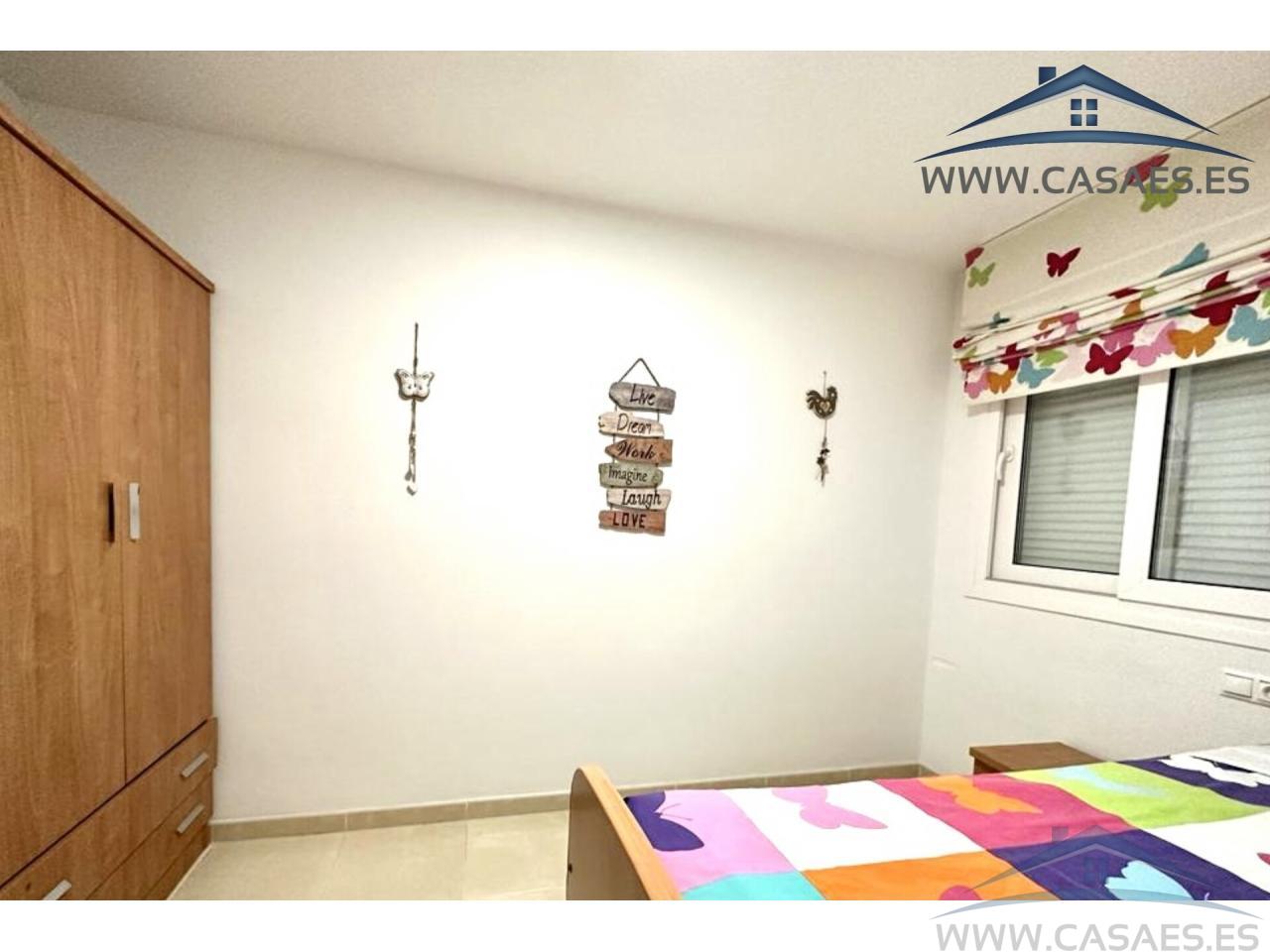 For rent of flat in Roquetas de Mar