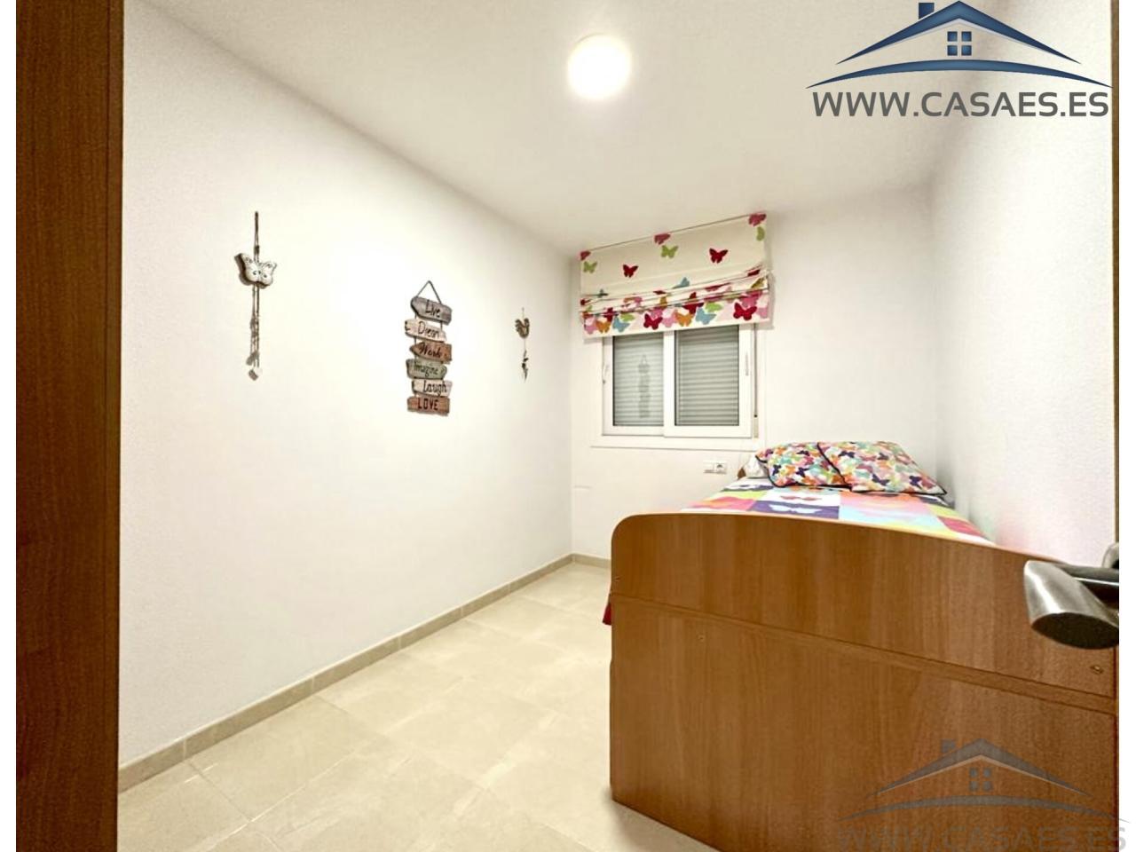 For rent of flat in Roquetas de Mar