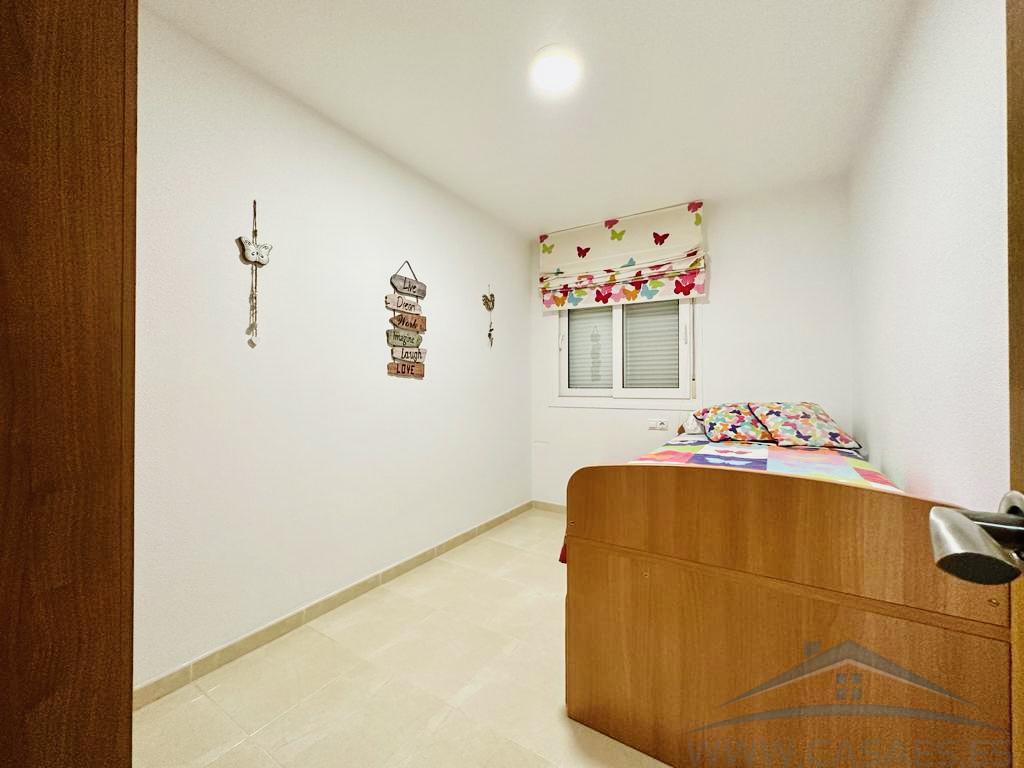 For rent of flat in Roquetas de Mar