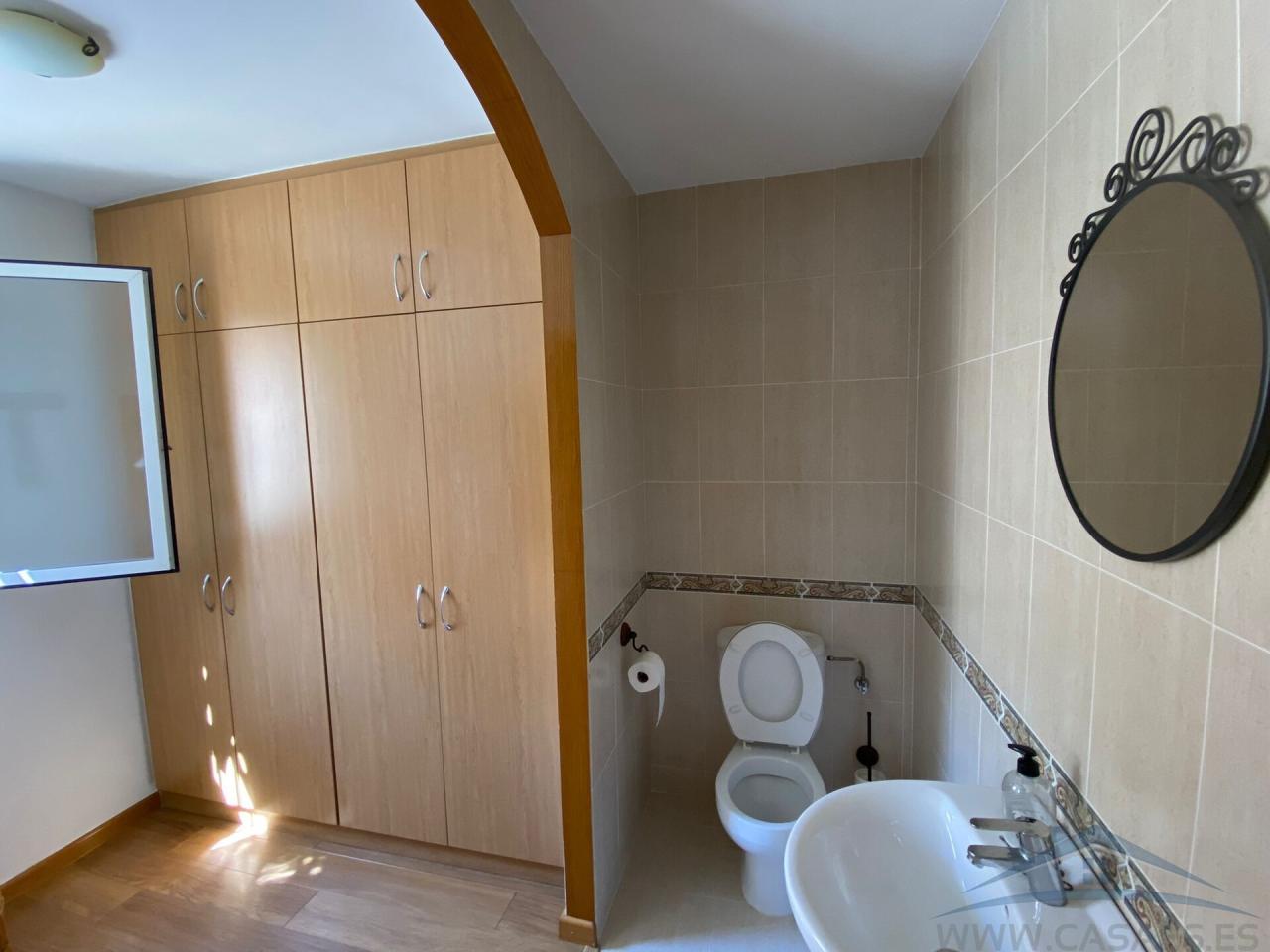 Zu verkaufen von haus in
 Roquetas de Mar