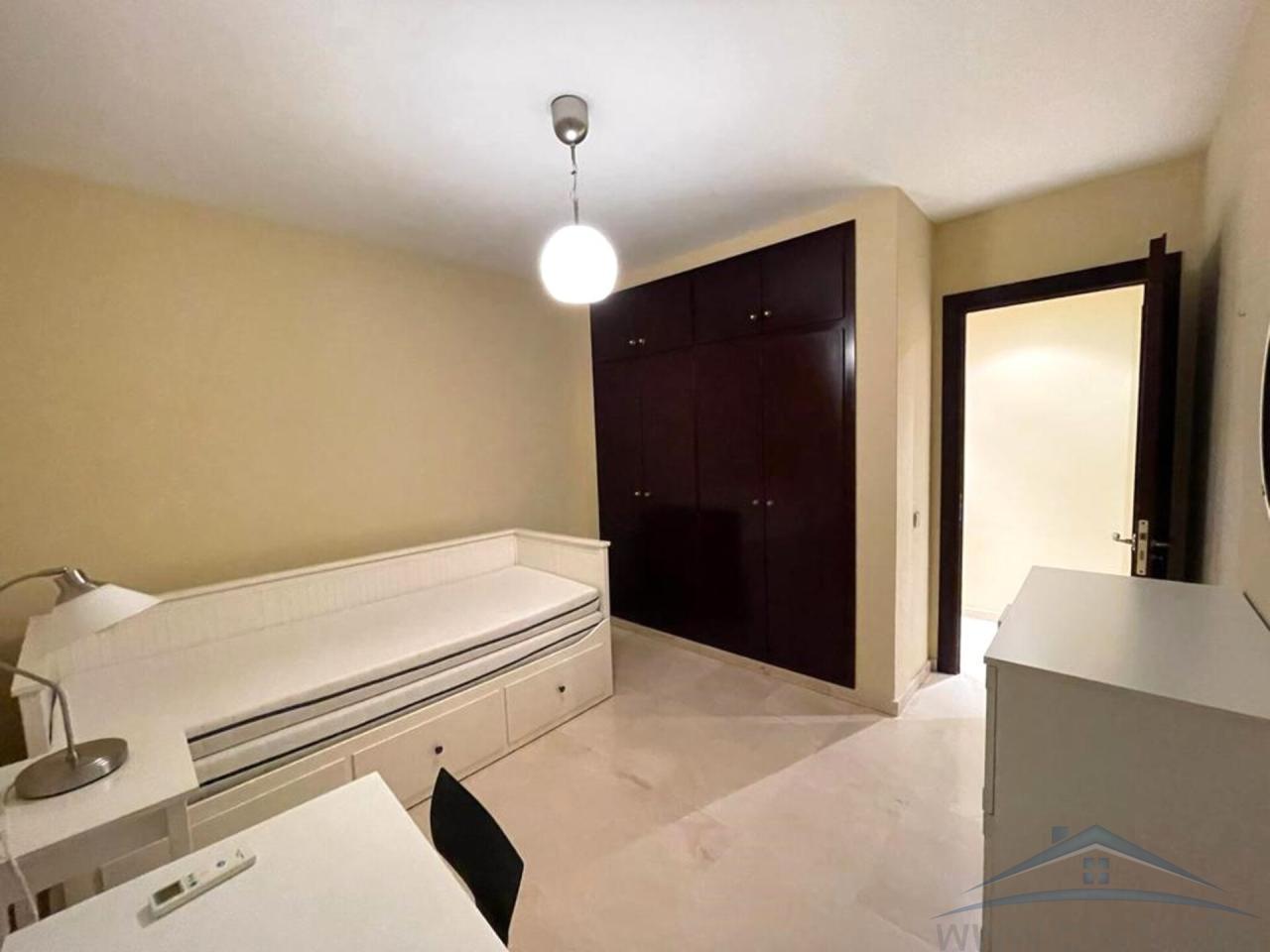 For sale of flat in Almería