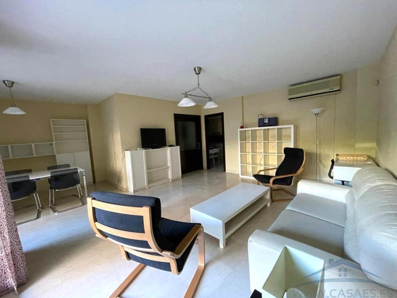 For sale of flat in Almería