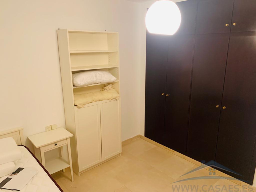 For sale of flat in Almería
