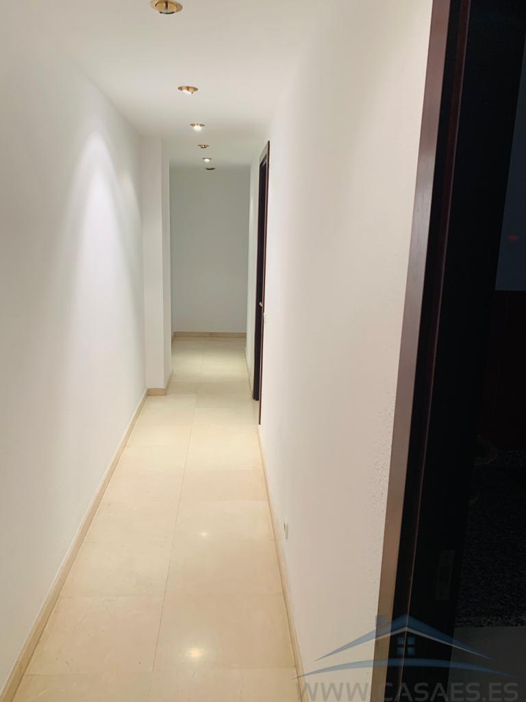 For sale of flat in Almería