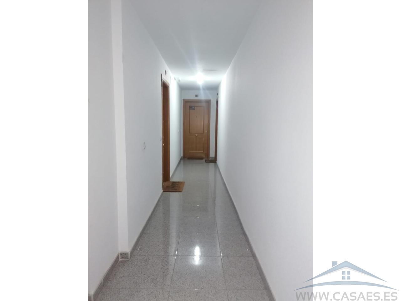 For sale of flat in Roquetas de Mar