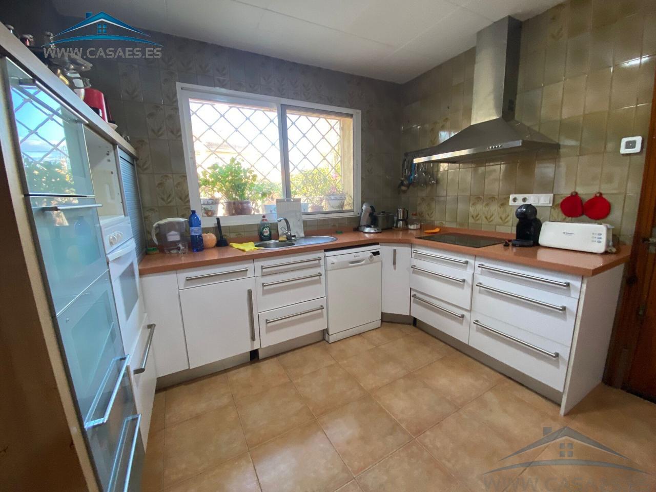 For sale of chalet in Almería