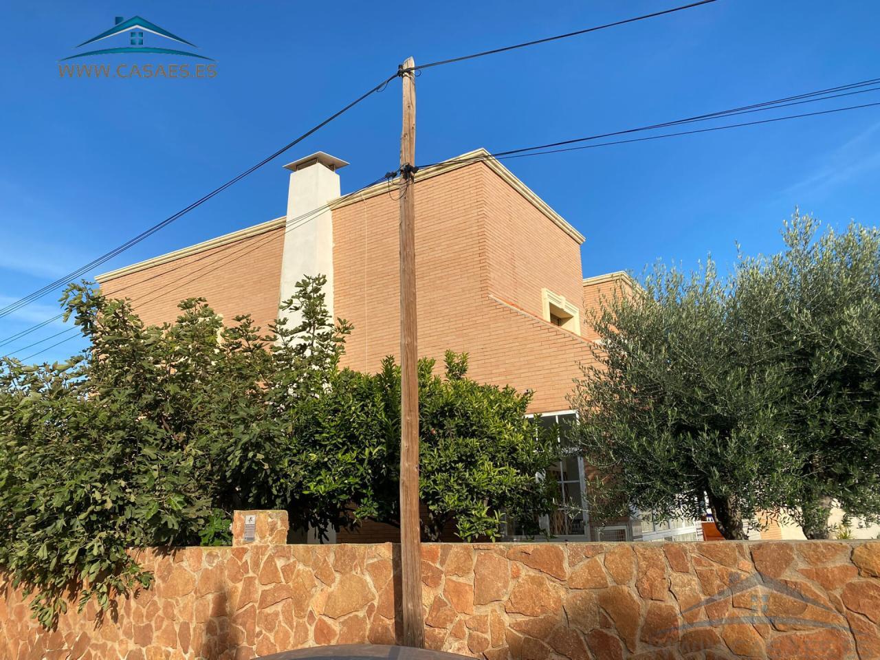 For sale of chalet in Almería