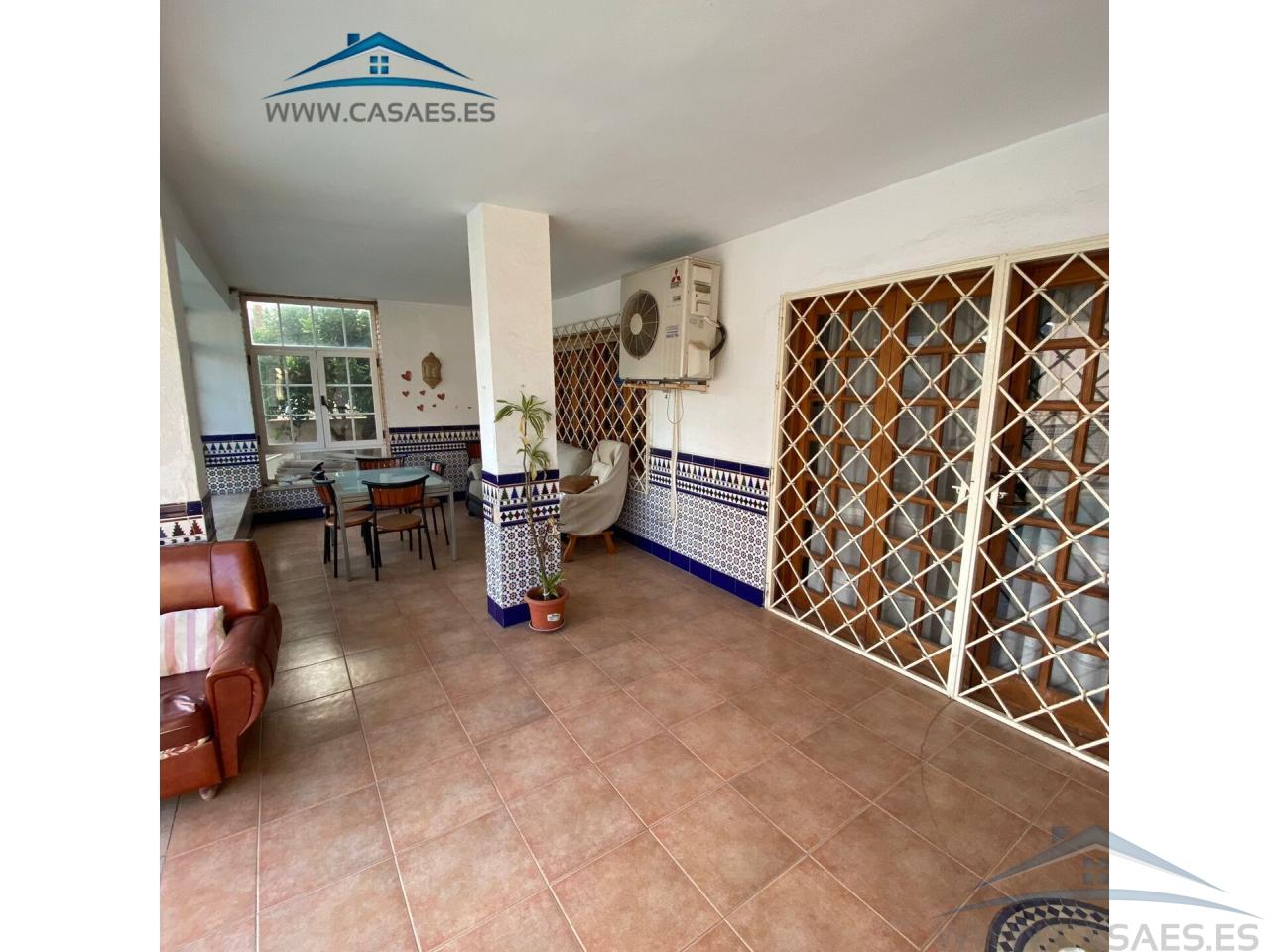 Venta de chalet en Almería