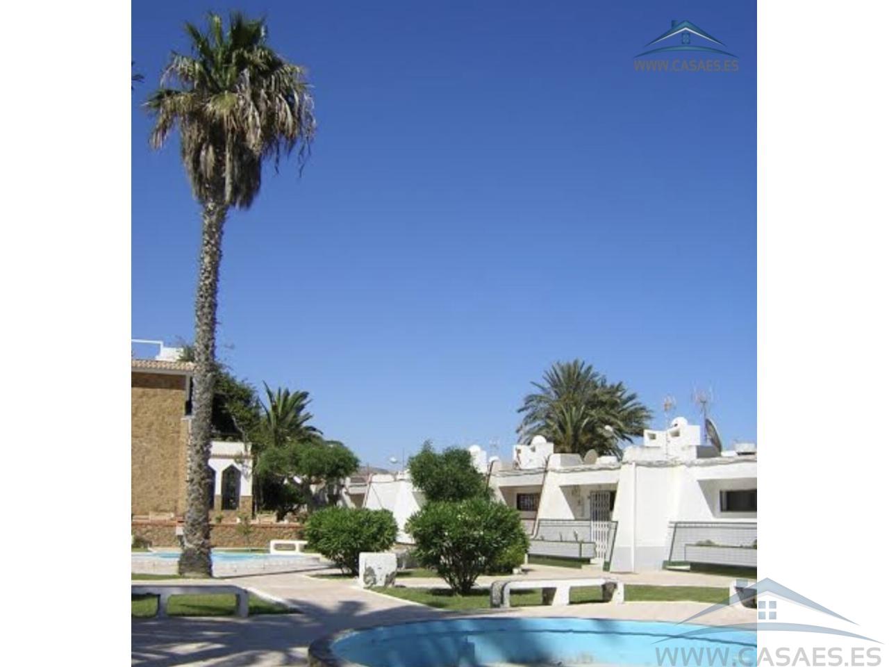 Alquiler de bungalow en Roquetas de Mar