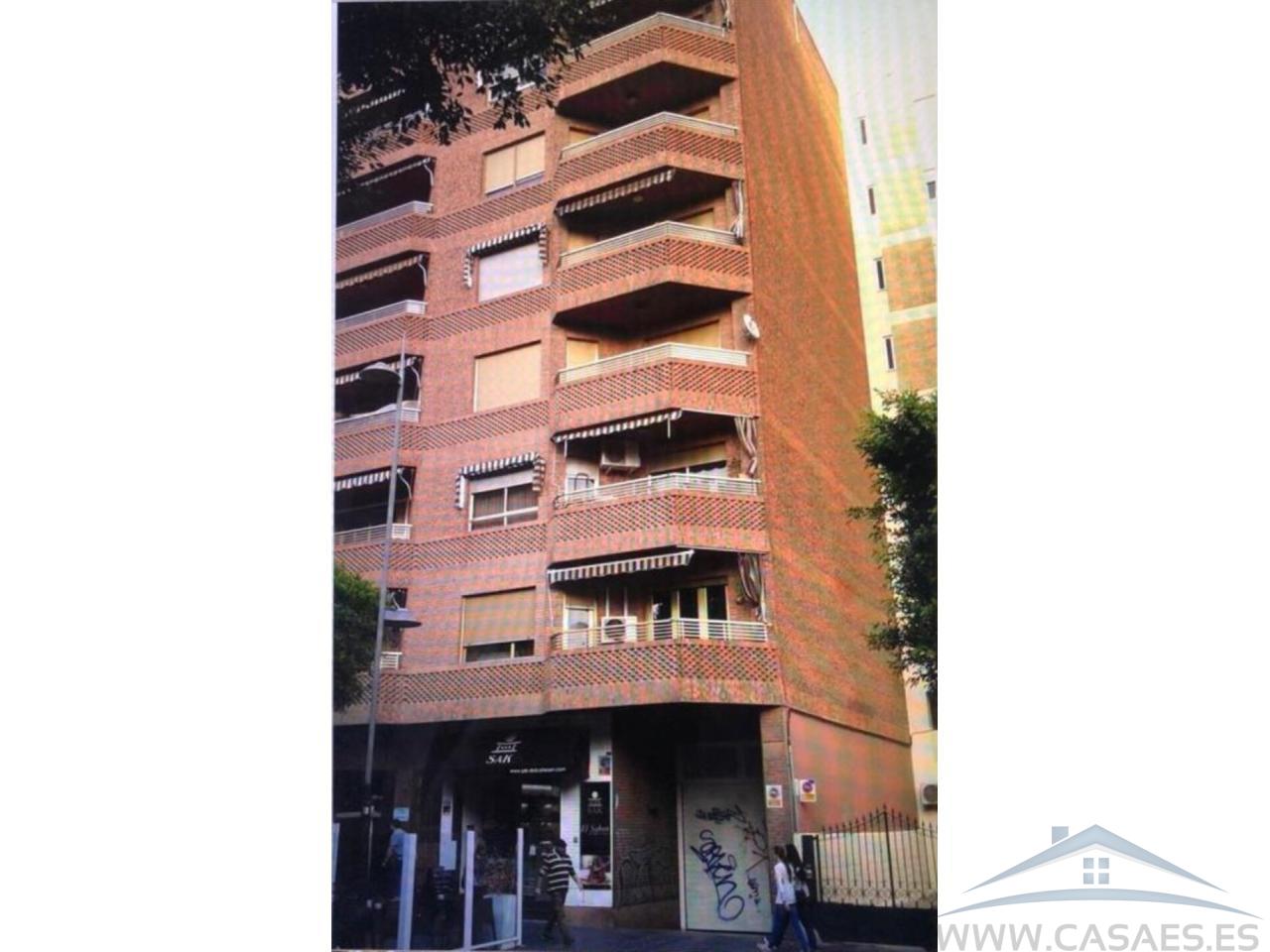 Venta de piso en Almería