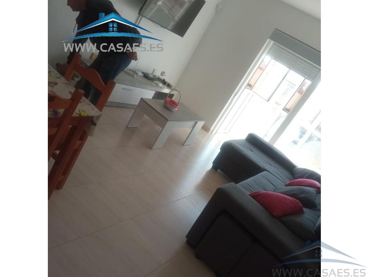For sale of flat in Roquetas de Mar