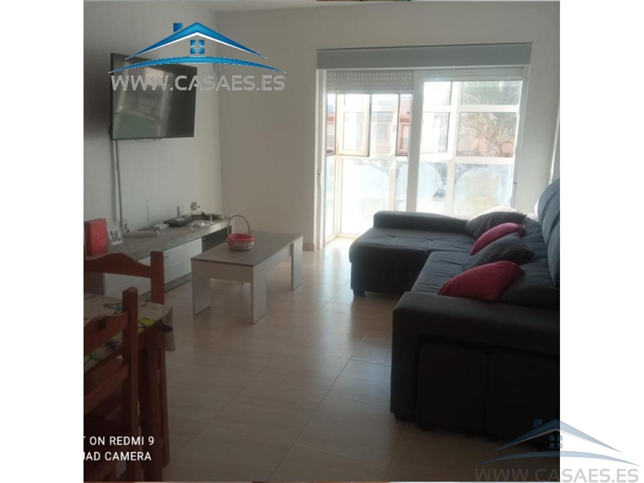 For sale of flat in Roquetas de Mar