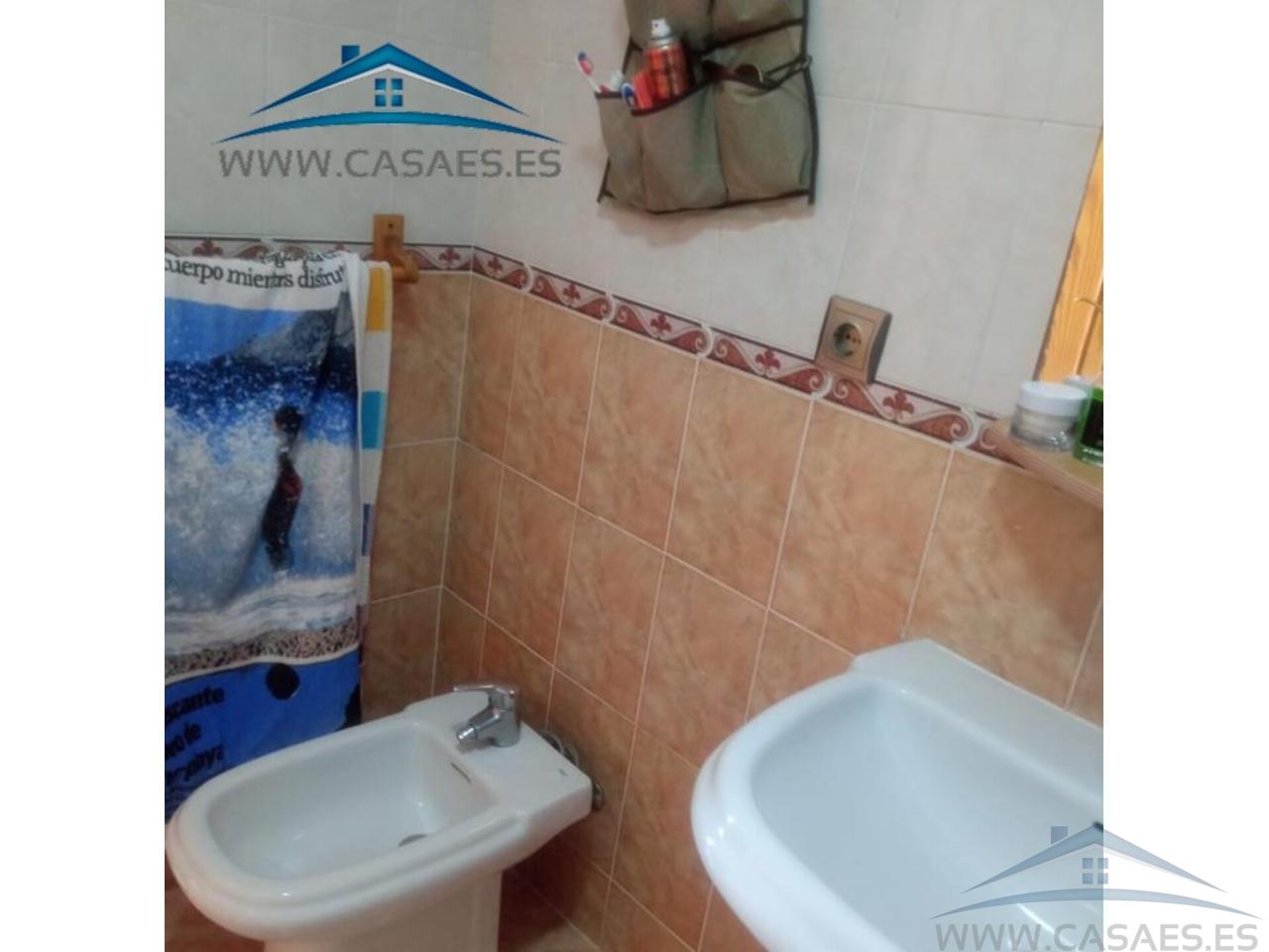 For sale of flat in Roquetas de Mar