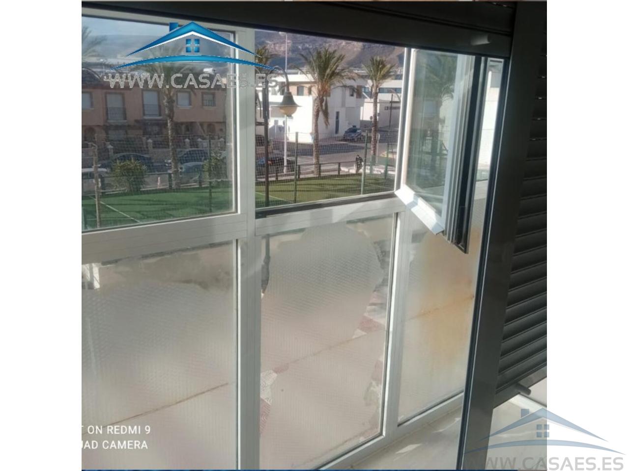 For sale of flat in Roquetas de Mar