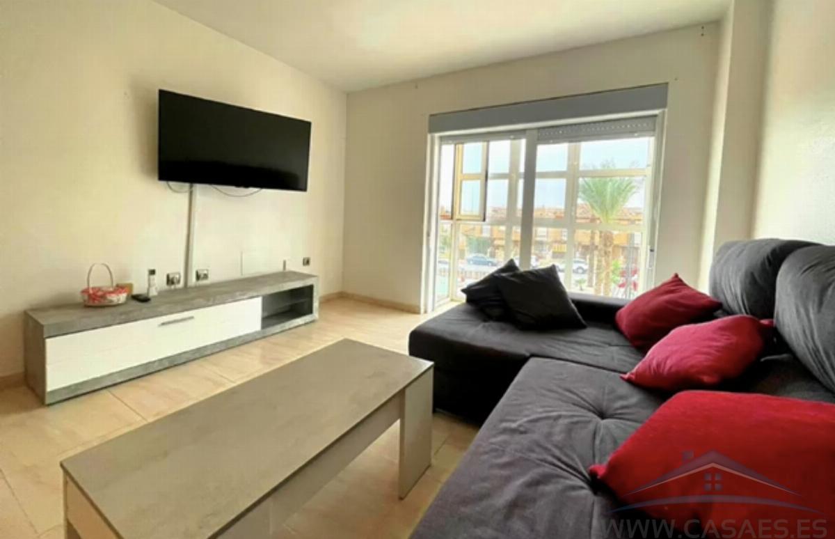 For sale of flat in Roquetas de Mar